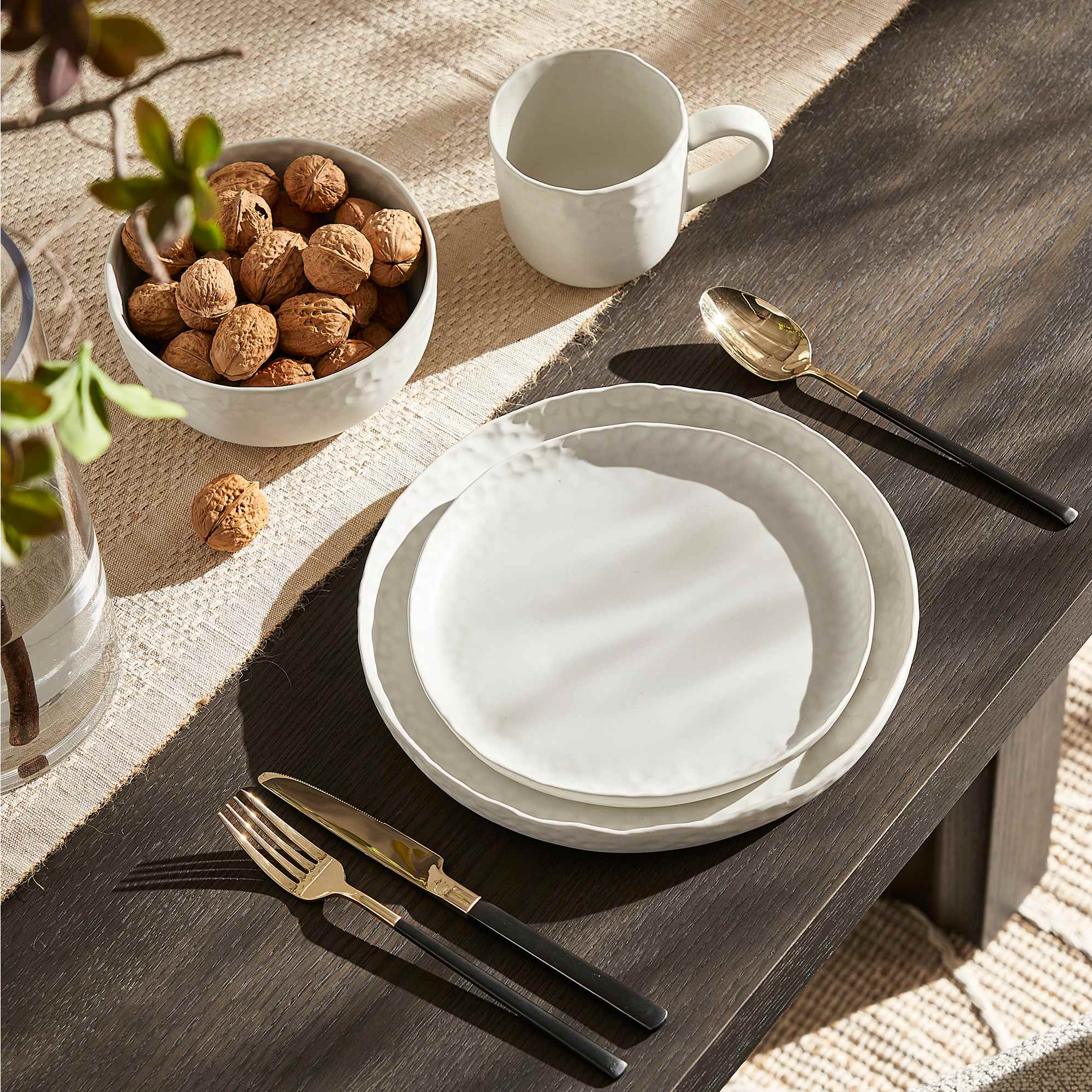 Olivia 4-Piece Dinnerware Set 0