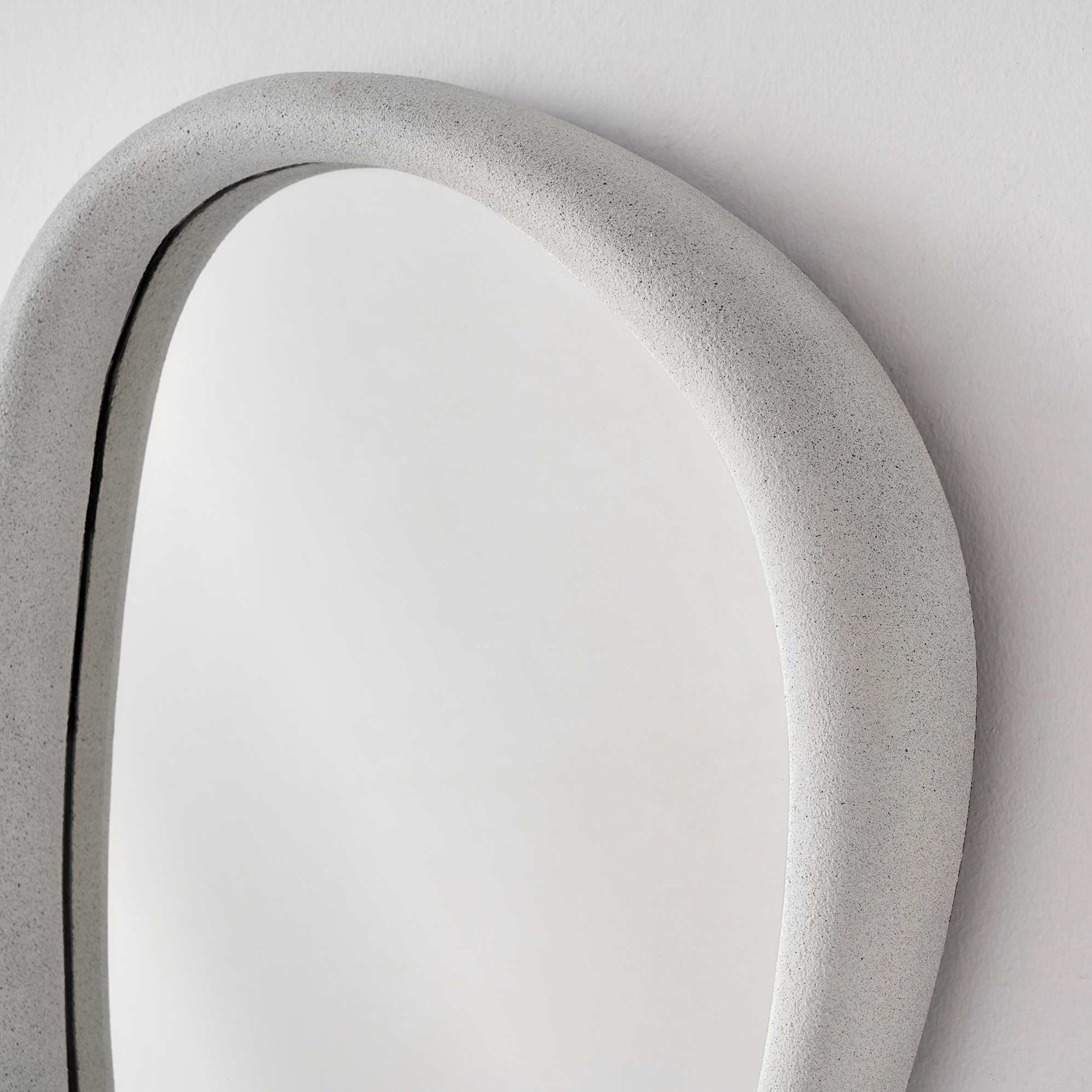 Luna Small Wall Mirror 2