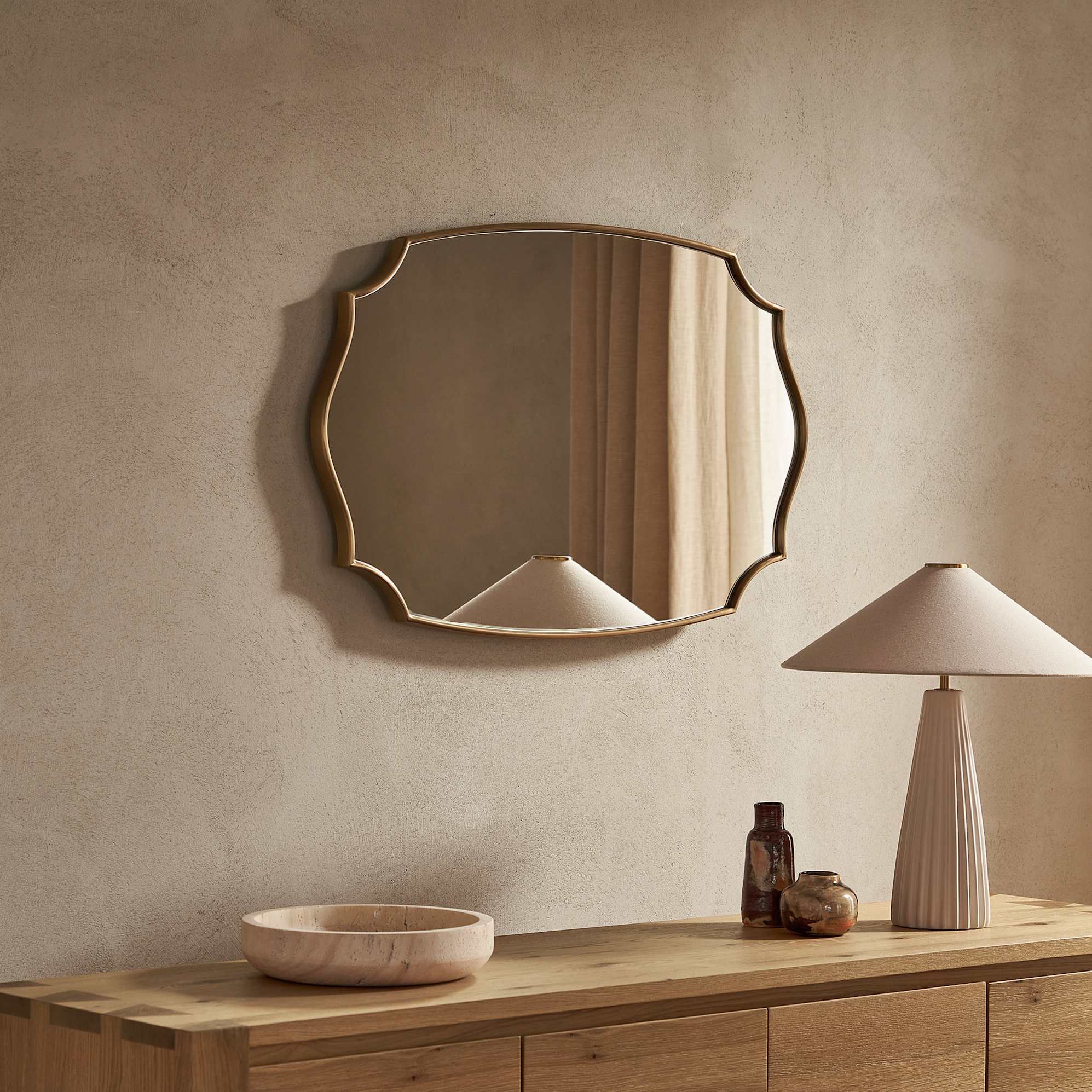 Alba Fluted Ceramic Table Lamp 5