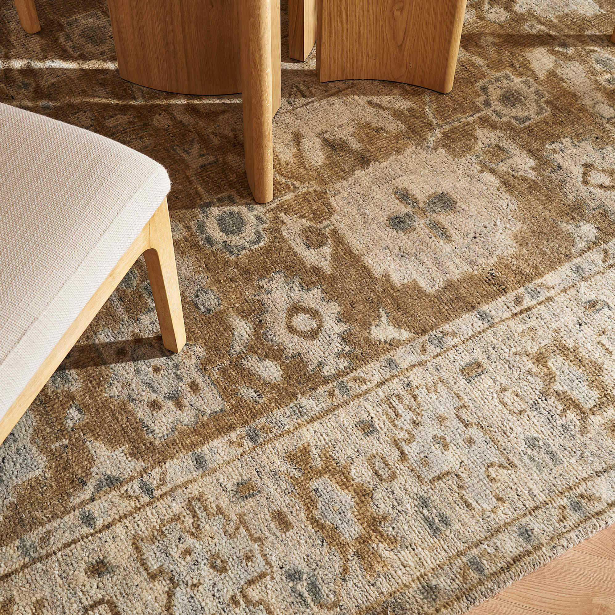 Muna Area Rug 0