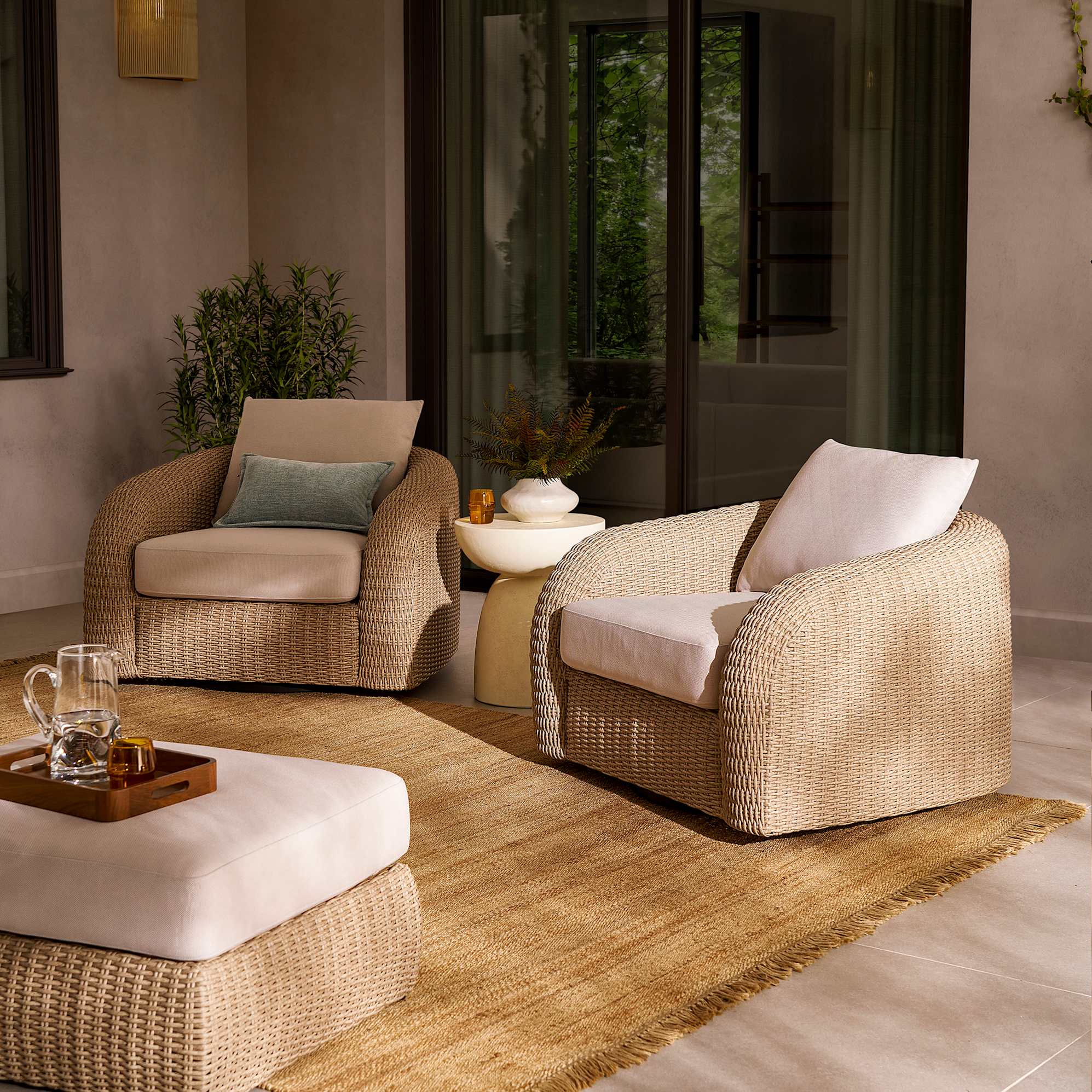 Lorna Outdoor Swivel Lounge Chair 0