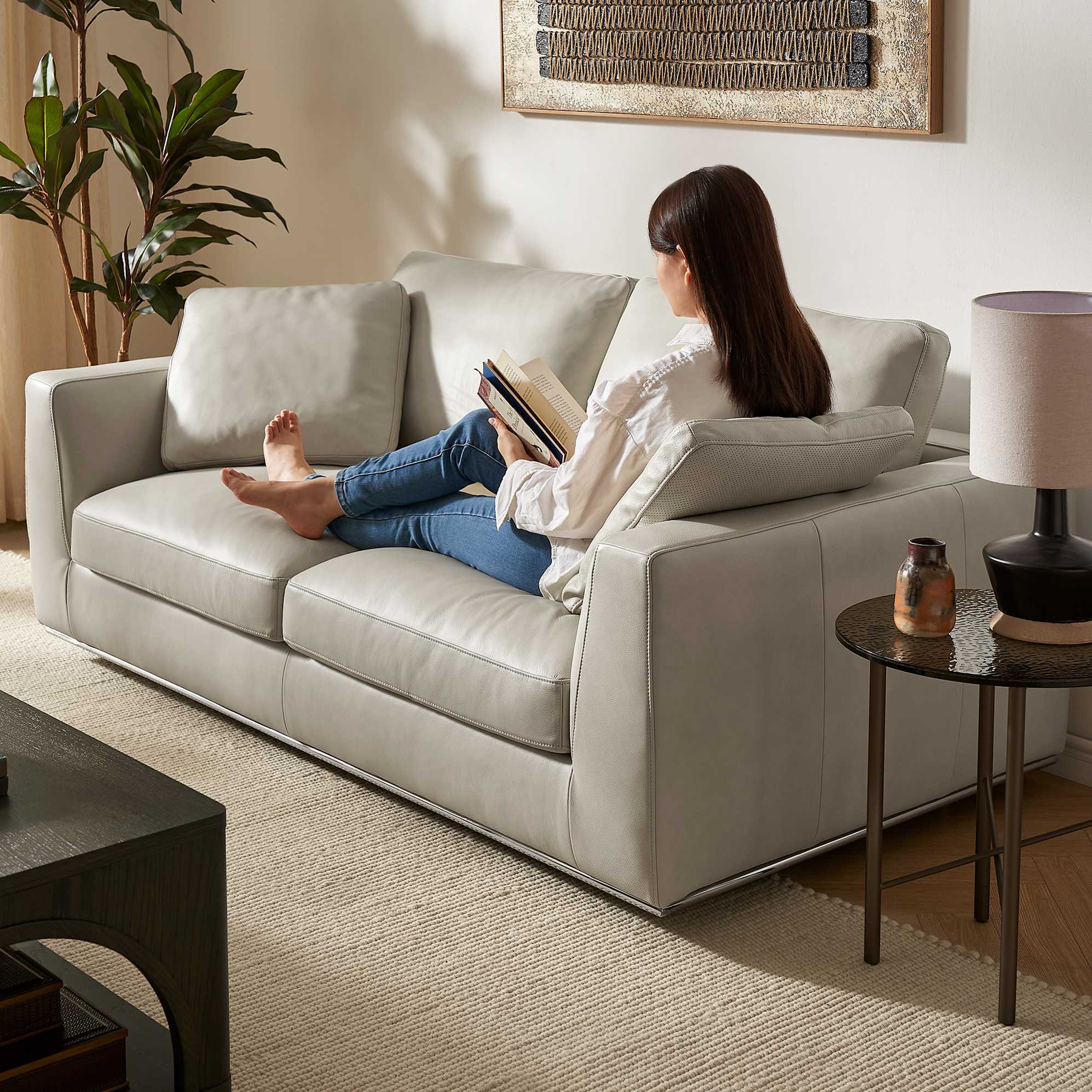 Hamilton Leather 2 Seater Sofa 2