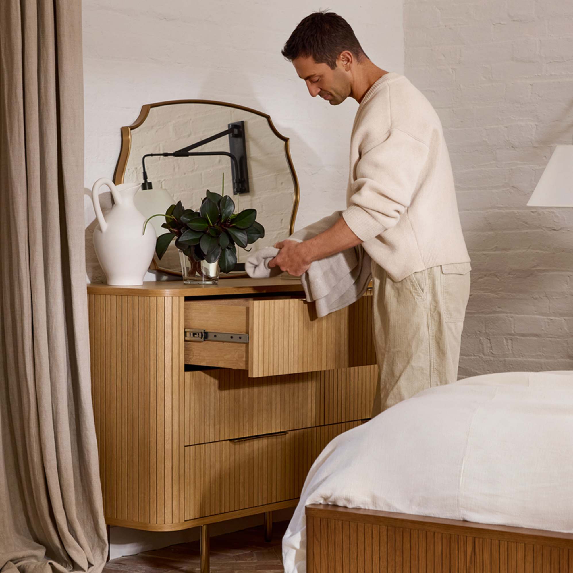 Harper 6-Drawer Dresser 2