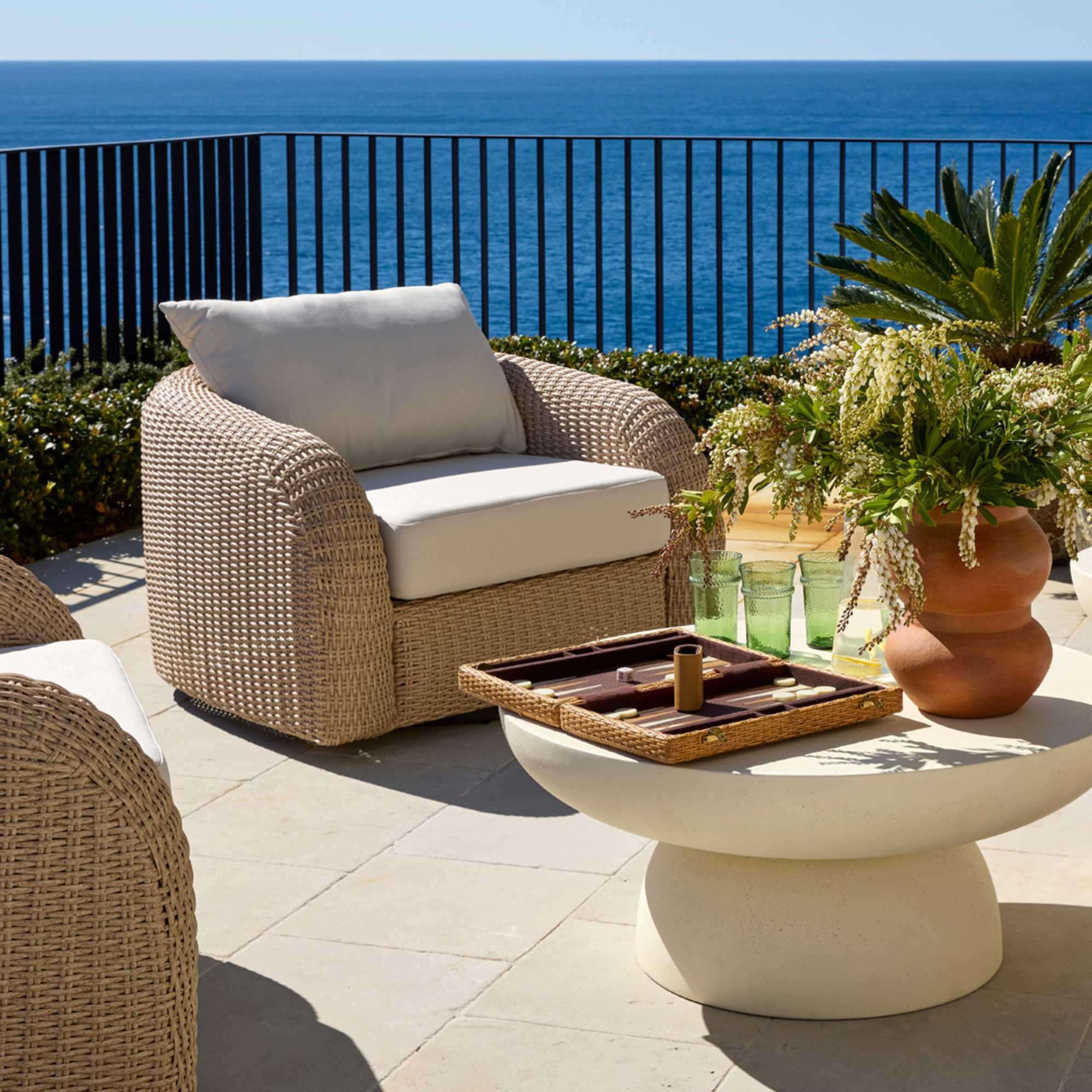 Guin Round Coffee Table 4