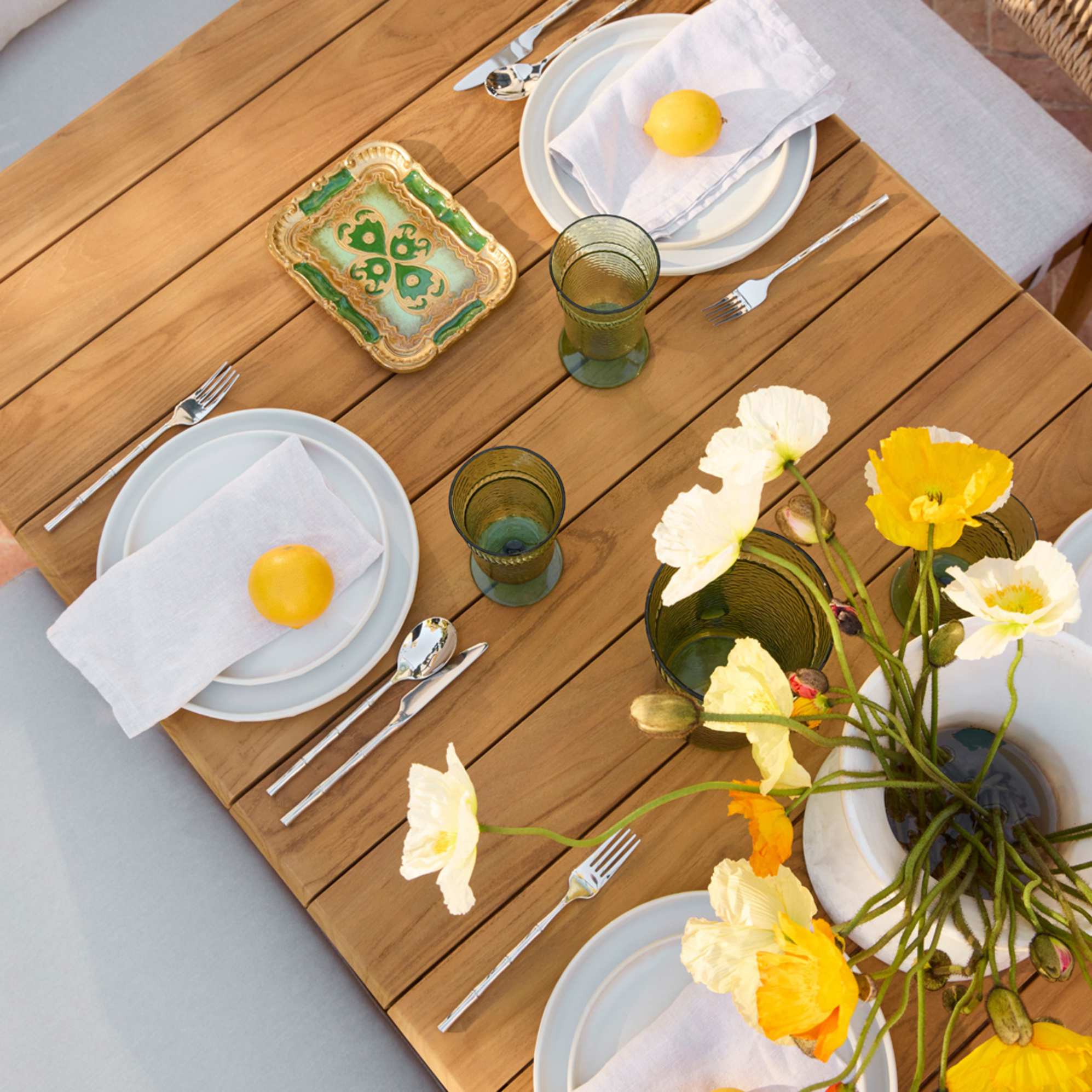 Isla Outdoor Dining Table 3
