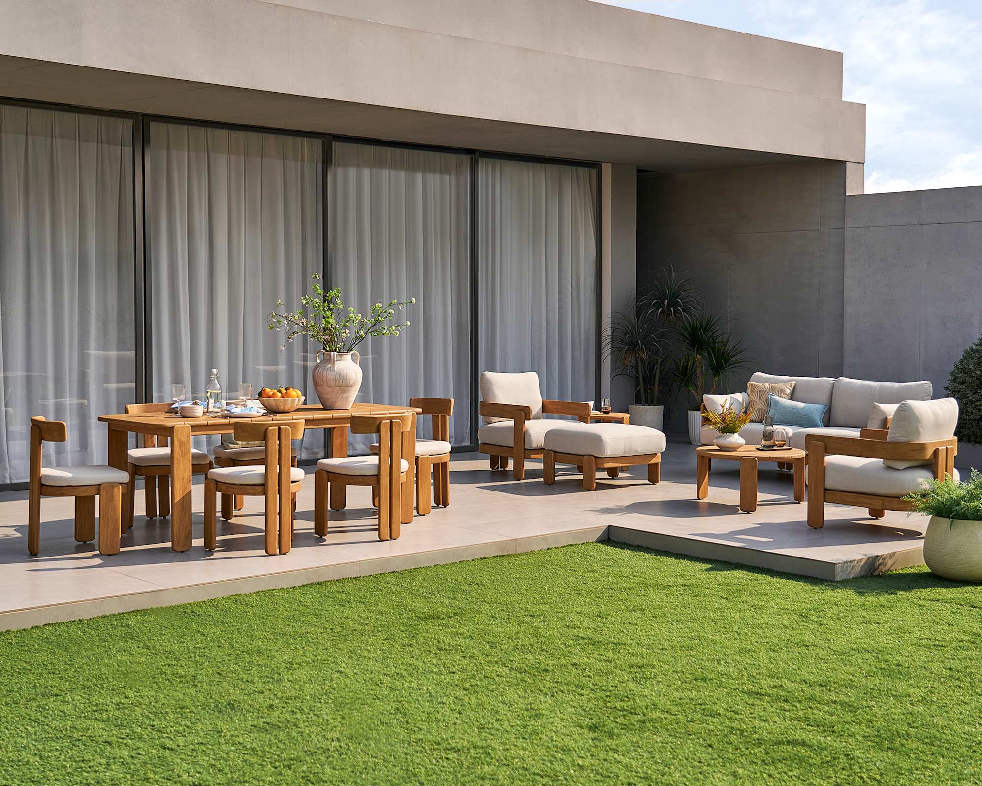 Eden Outdoor Dining Table 5