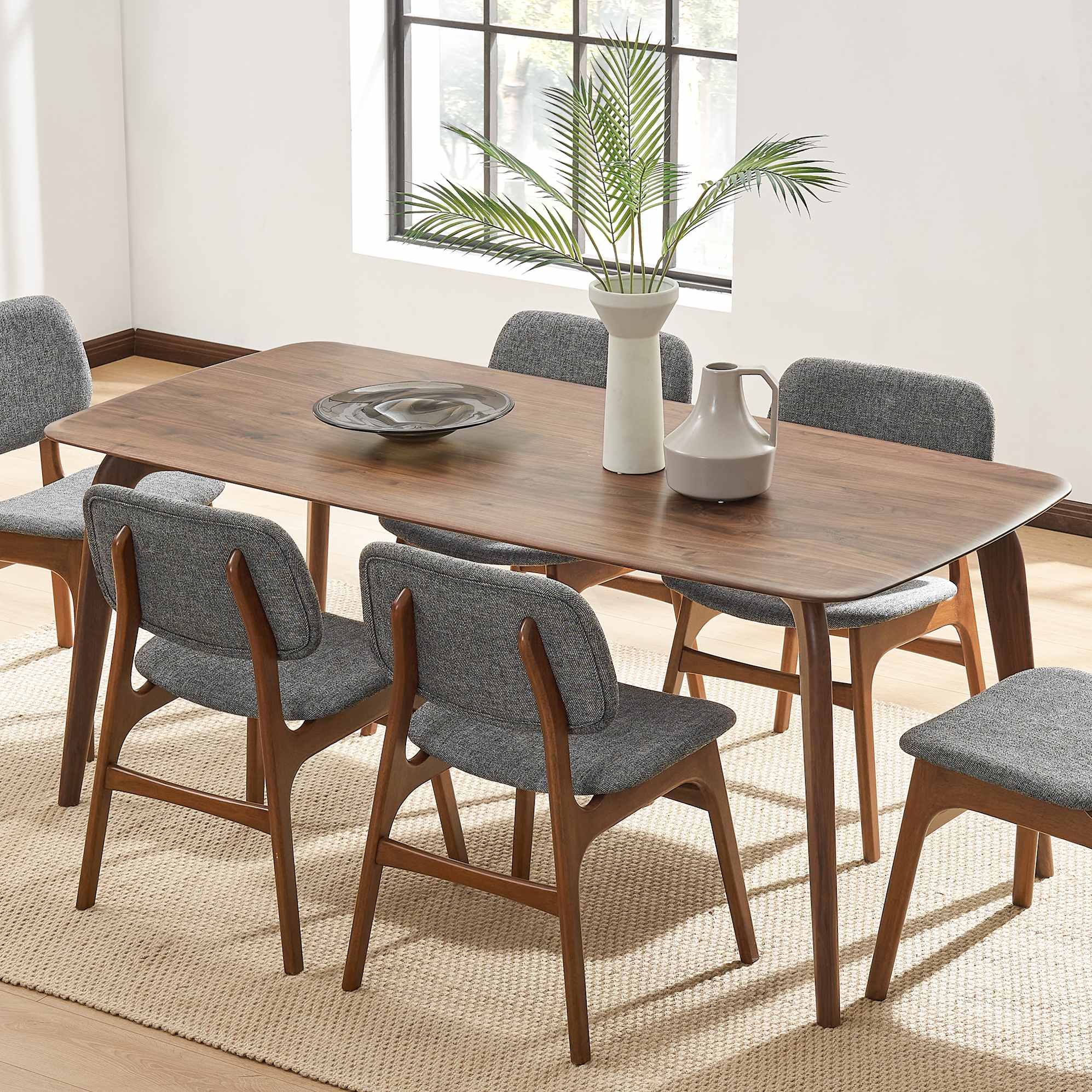 Vincent Dining Table with 4 Joshua Chairs, Walnut 0