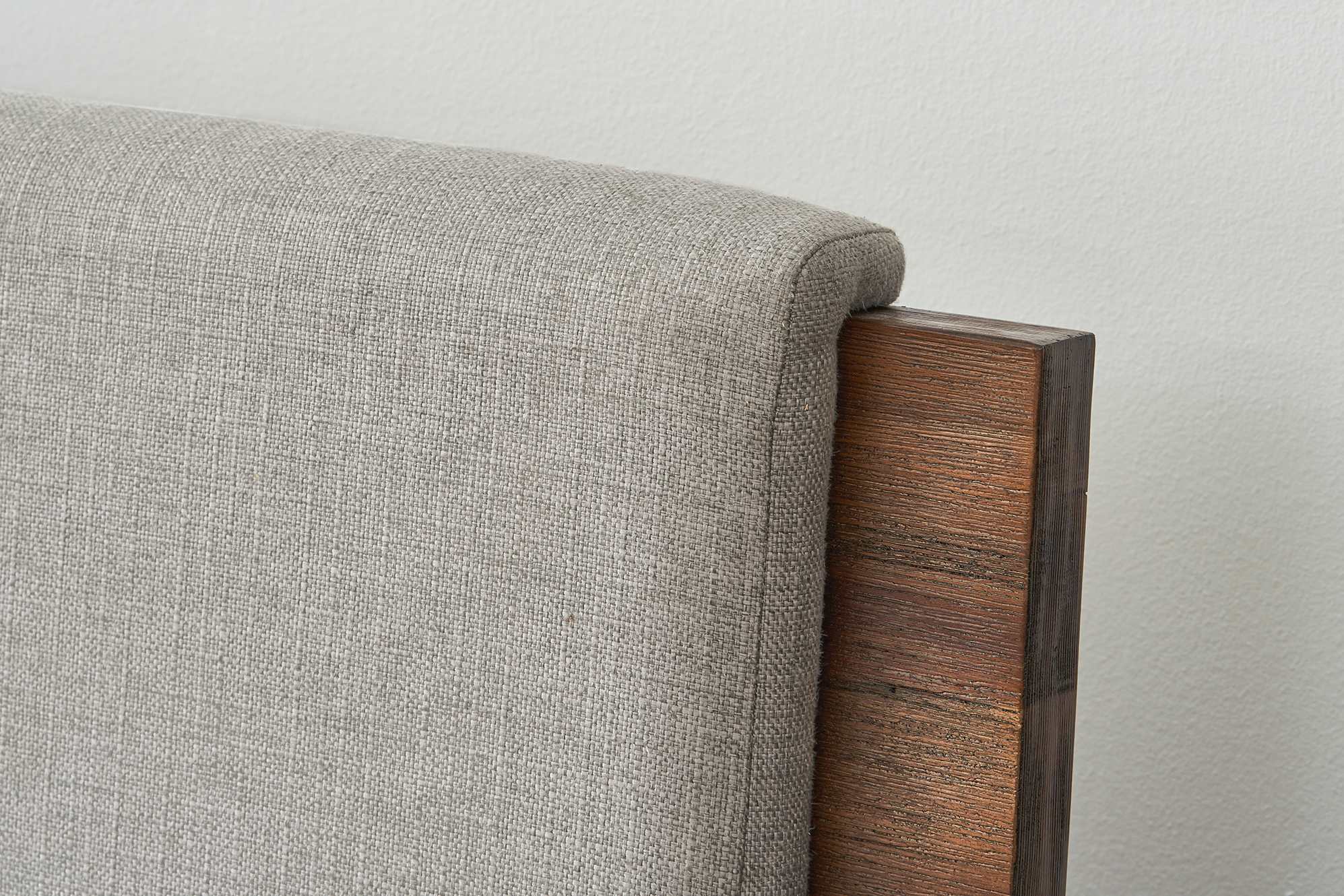 Hudson Bed with 2 Nightstands 5