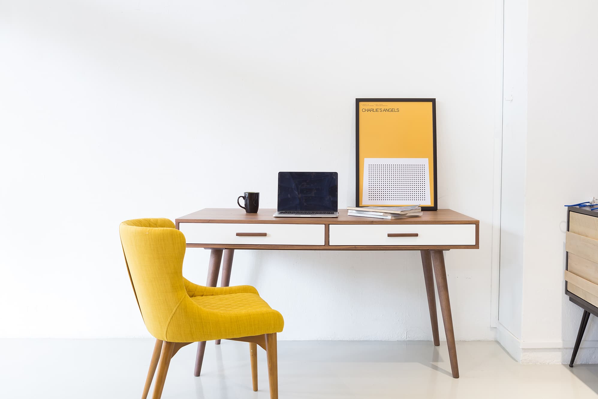 Roselyn Chair 2