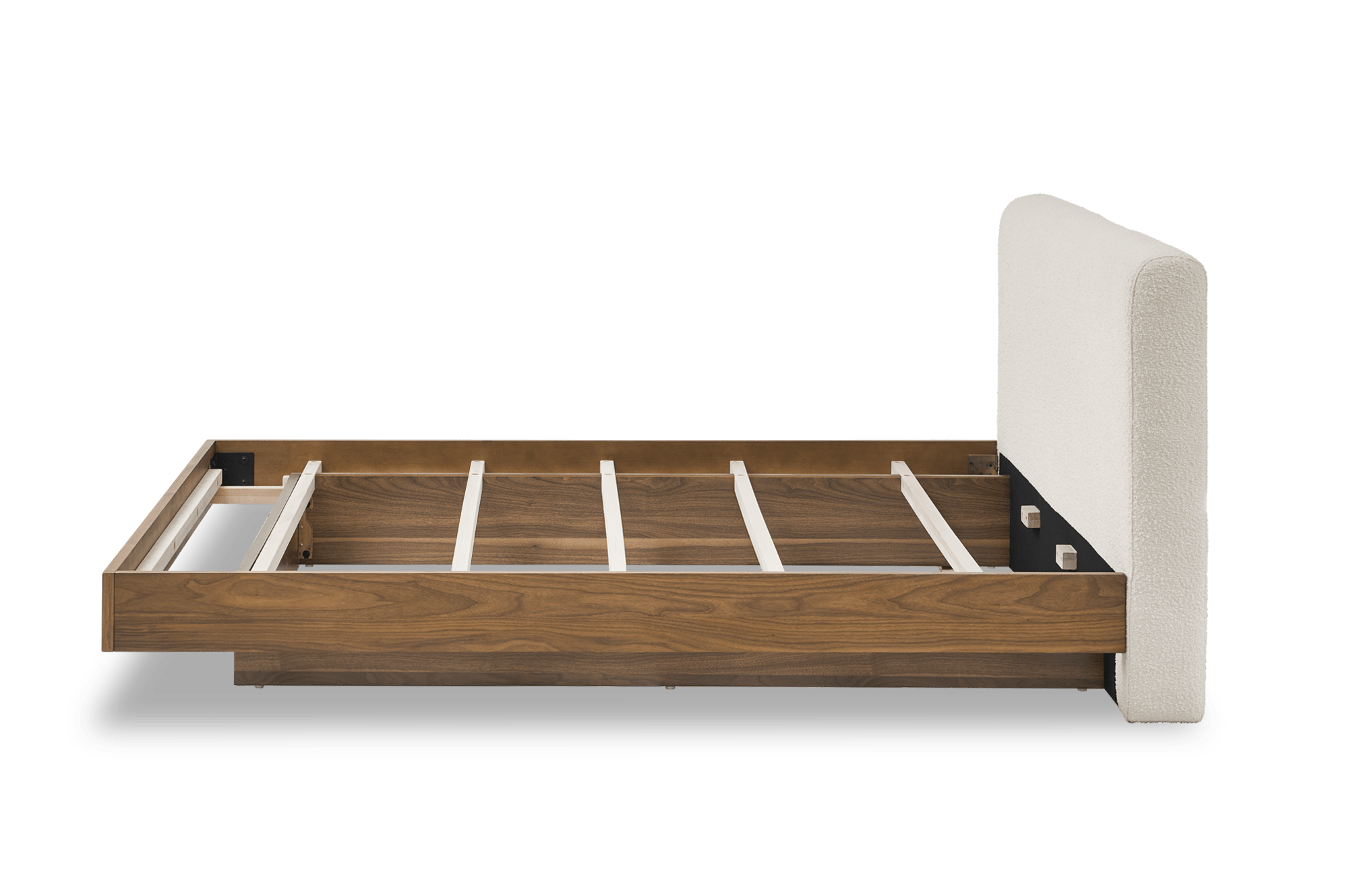 Joseph Bed, Bouclé 6