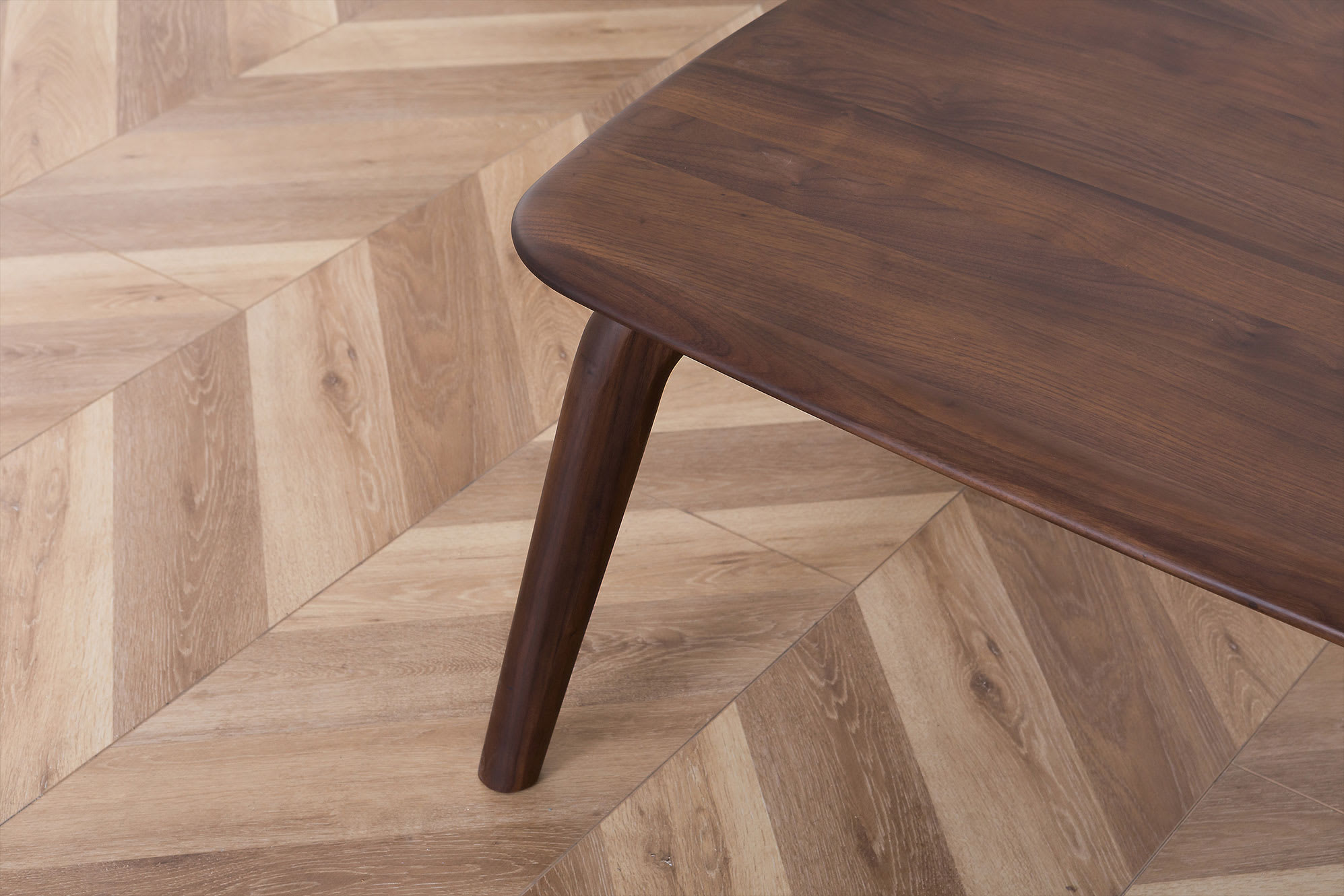 Vincent Coffee Table, Walnut 2