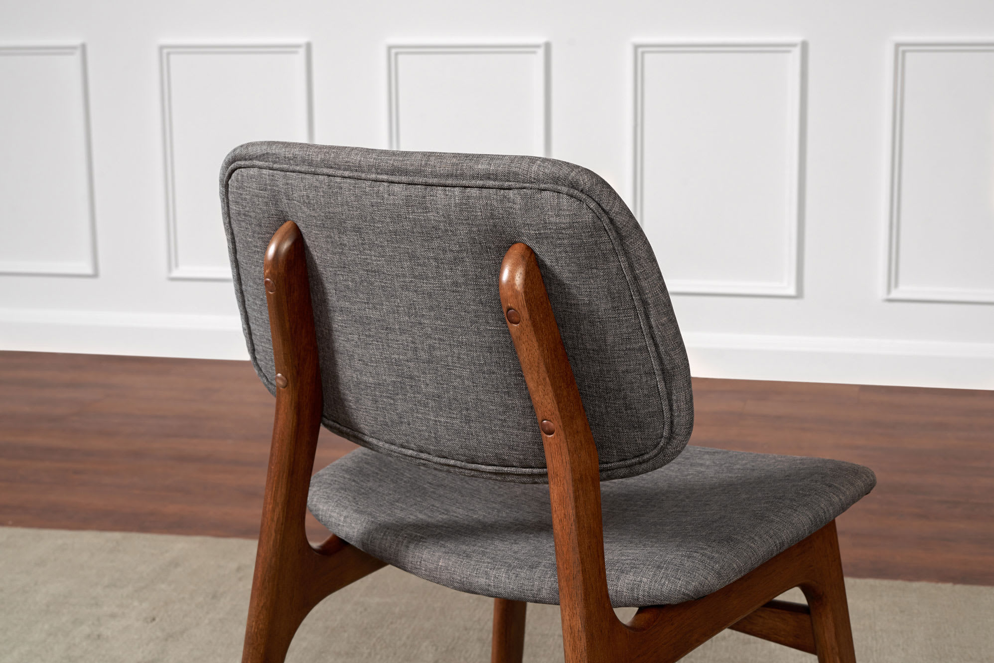 Vincent Dining Table with 4 Joshua Chairs, Walnut 5