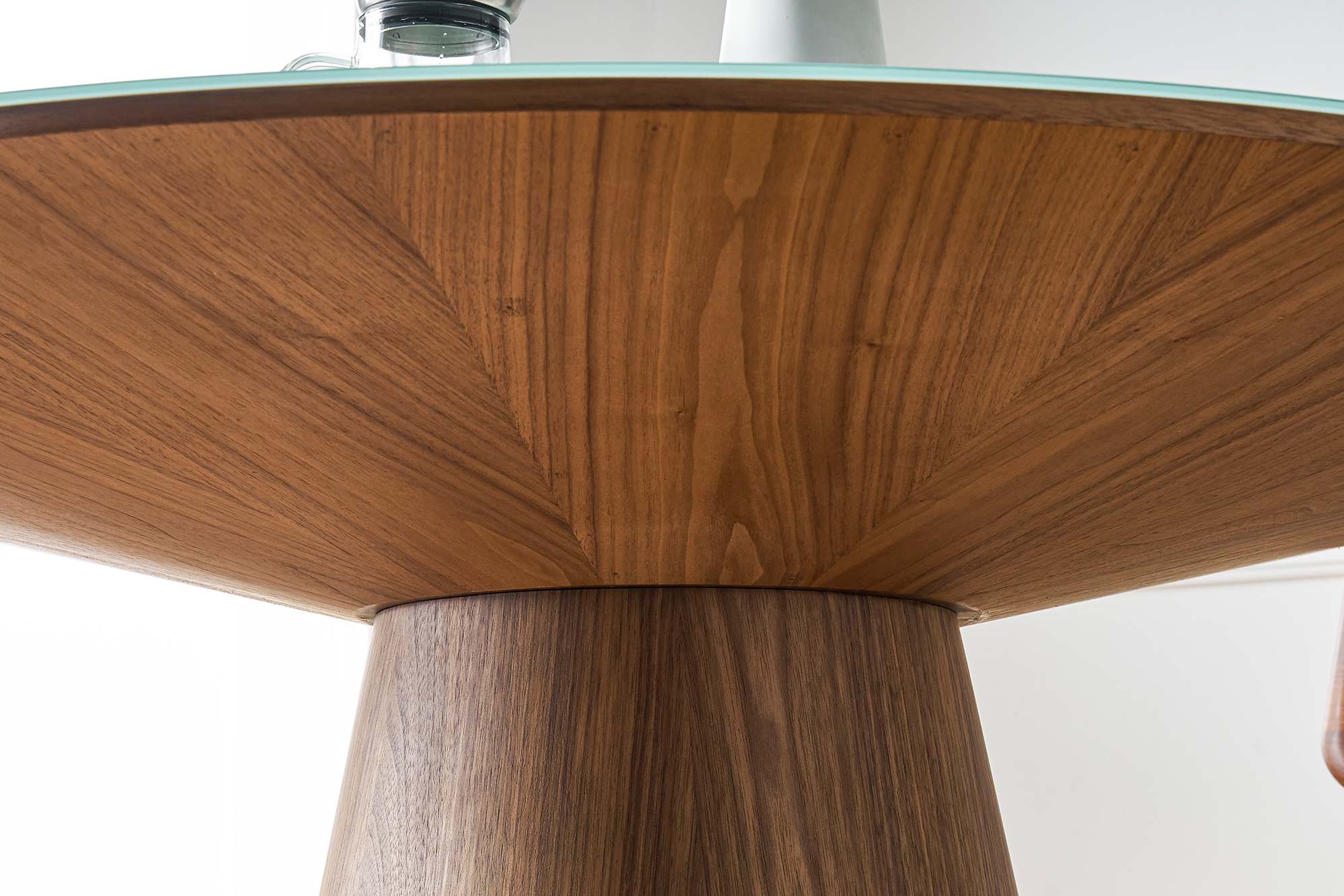 Theo Dining Table with 4 Joshua Chairs 4