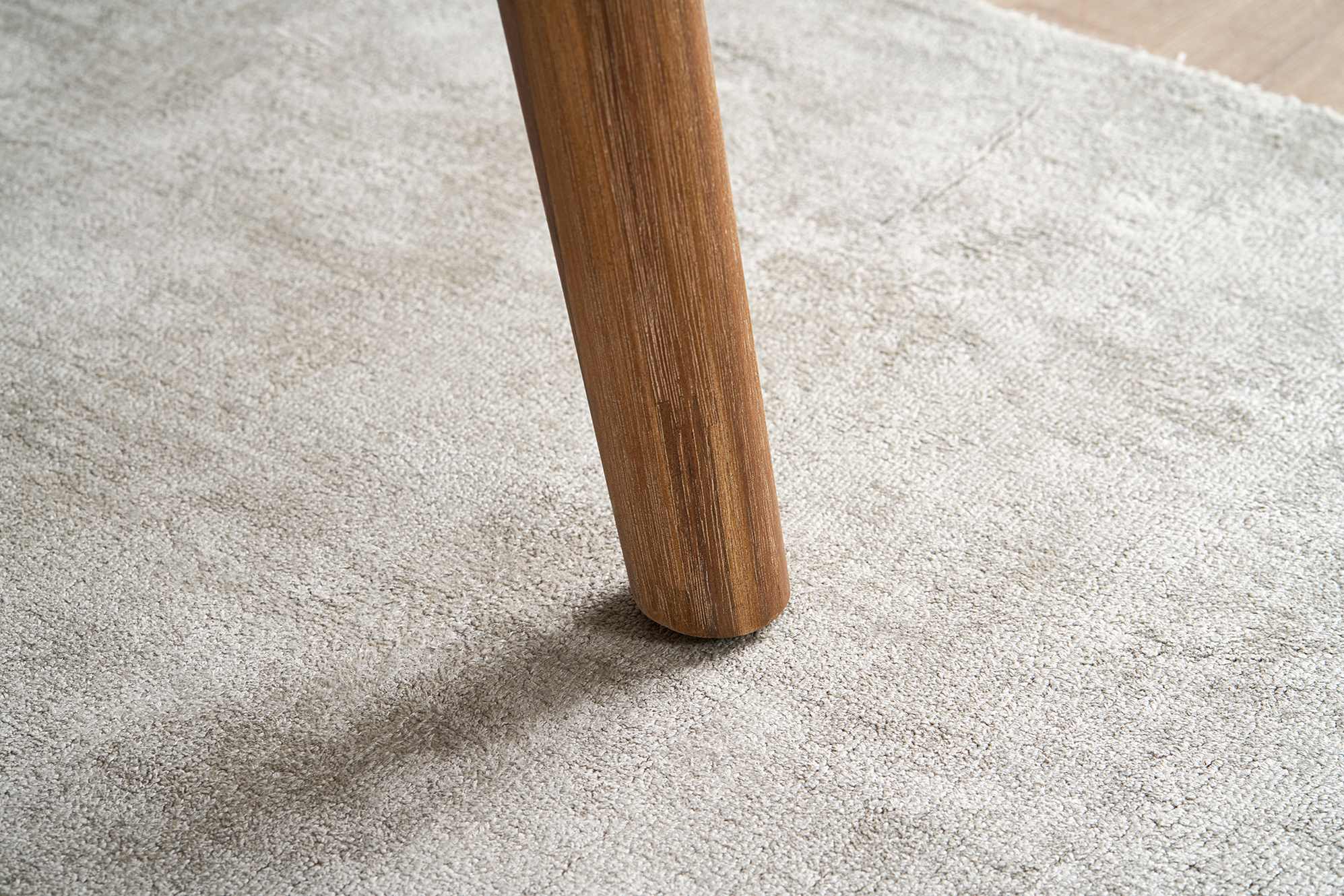 Seb Extendable Dining Table with 4 Joshua Chairs 5