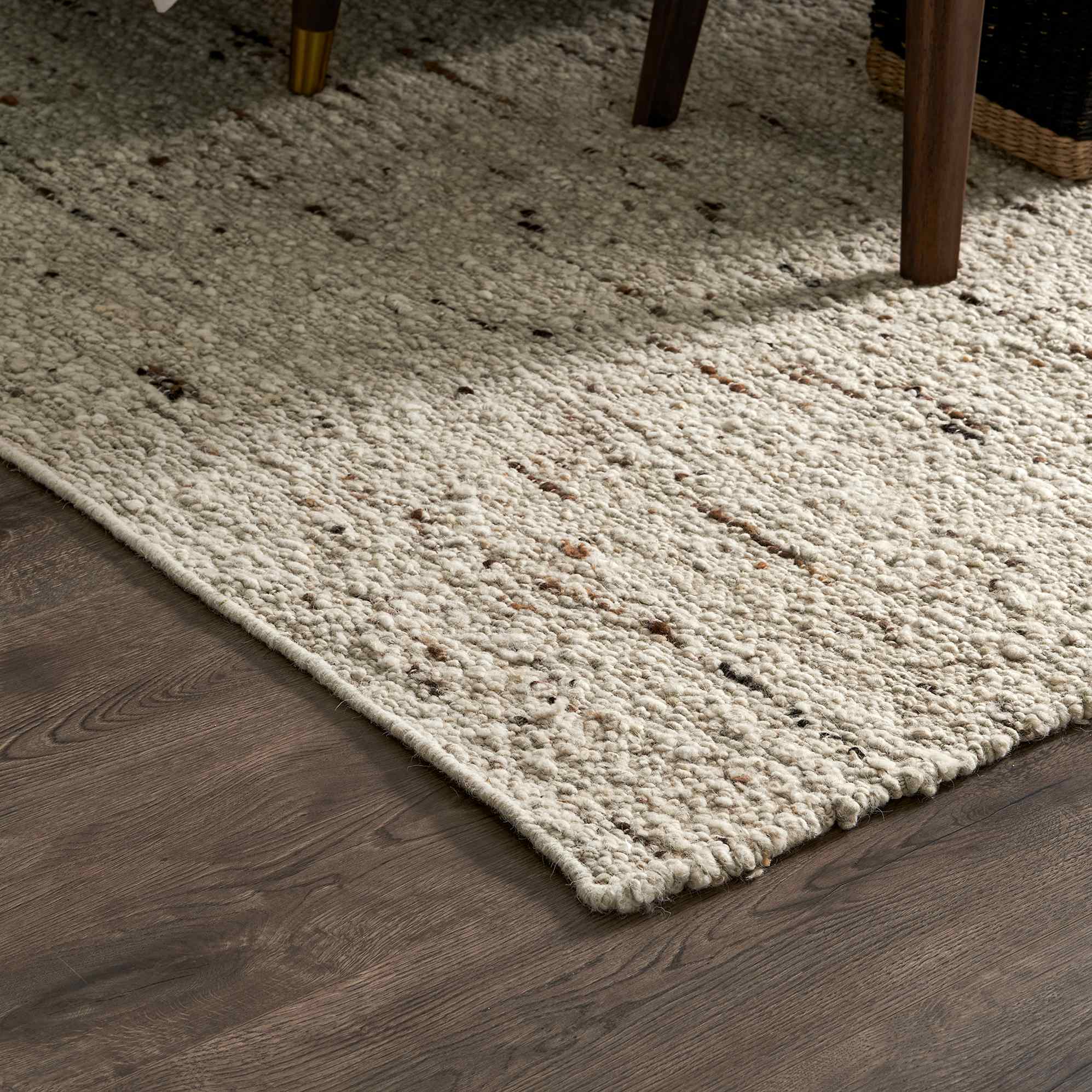 Desi Wool Area Rug 6