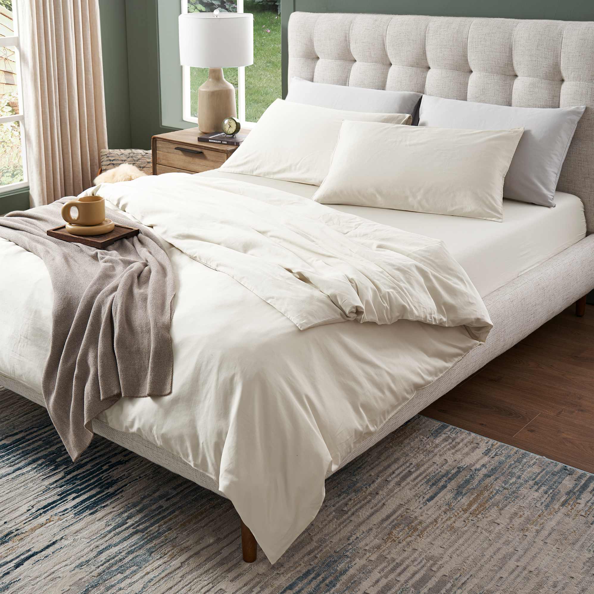 Sateen Queen Size Duvet Cover, Wheat lifestyle