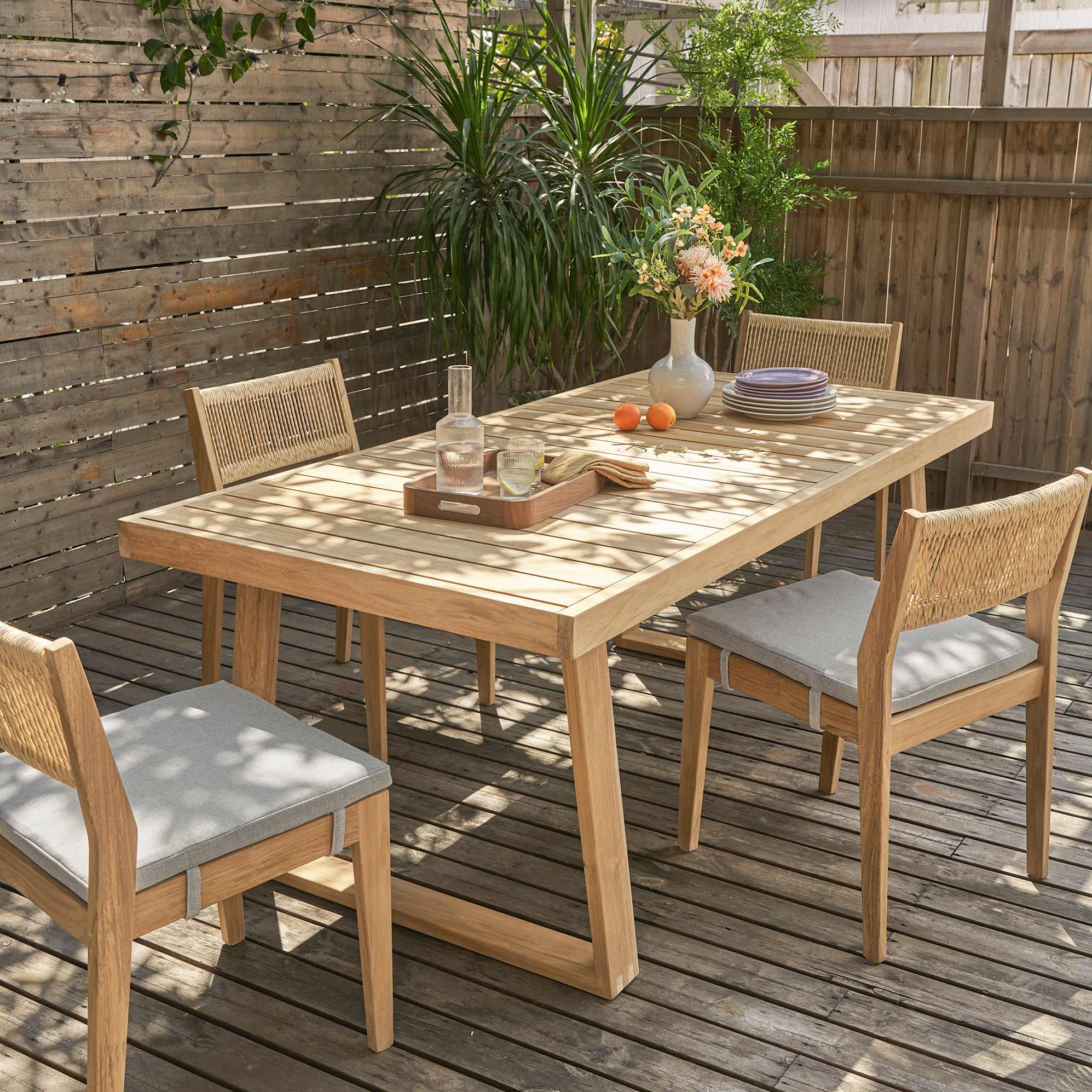 Rio Outdoor Dining Table 4