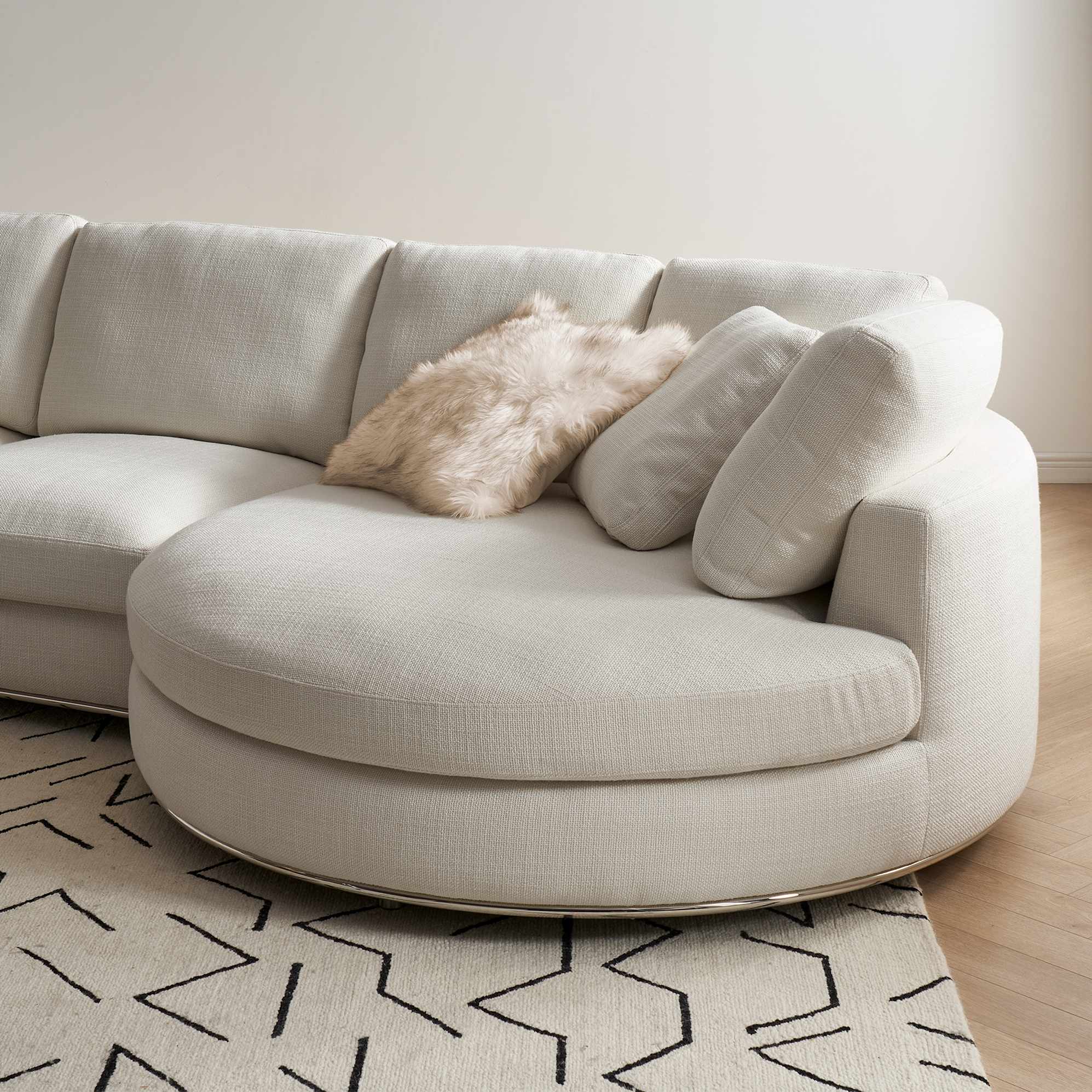 Hamilton Round Chaise Sectional Sofa 8