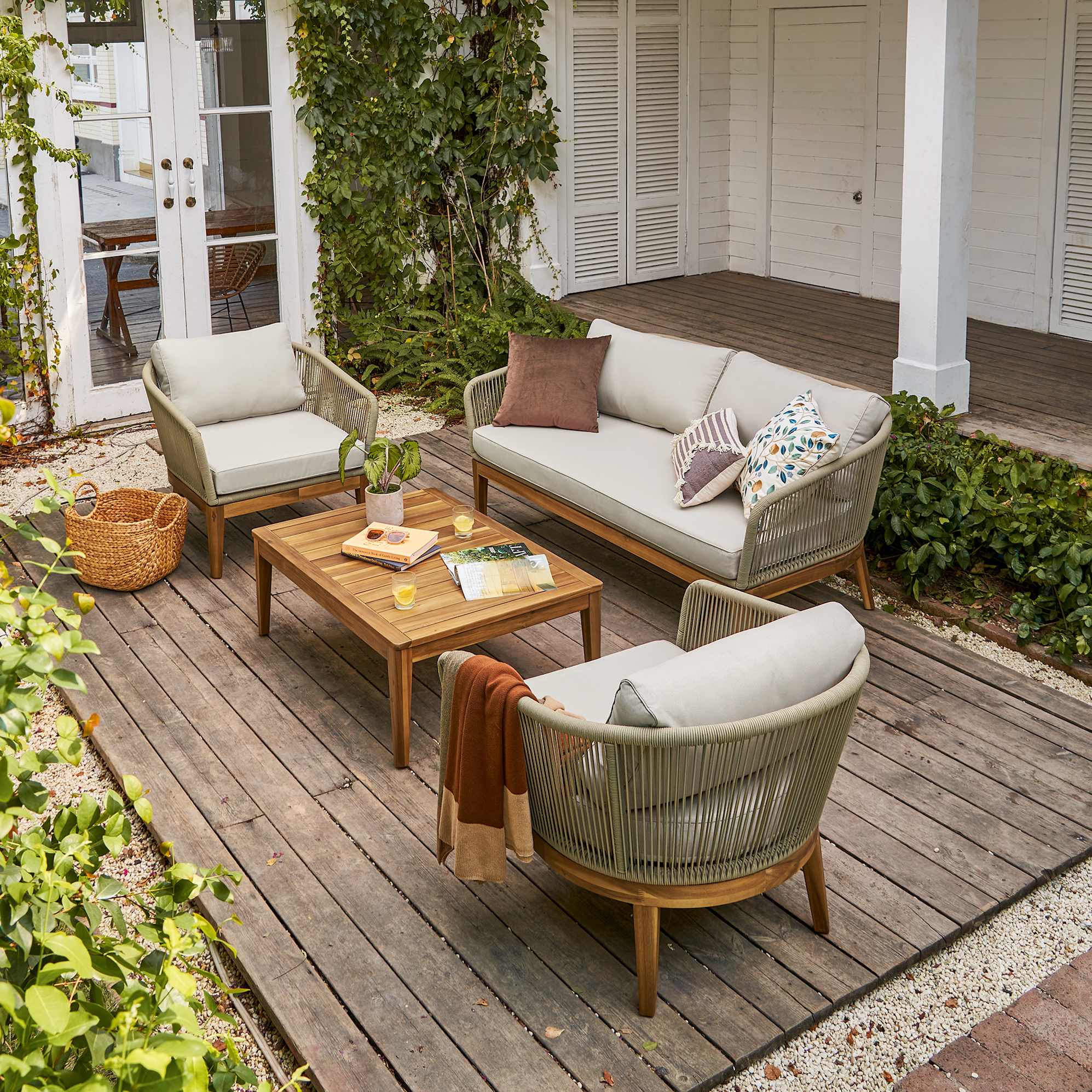 Maui Outdoor Loveseat, 2 Lounge Chairs & Table Set 2