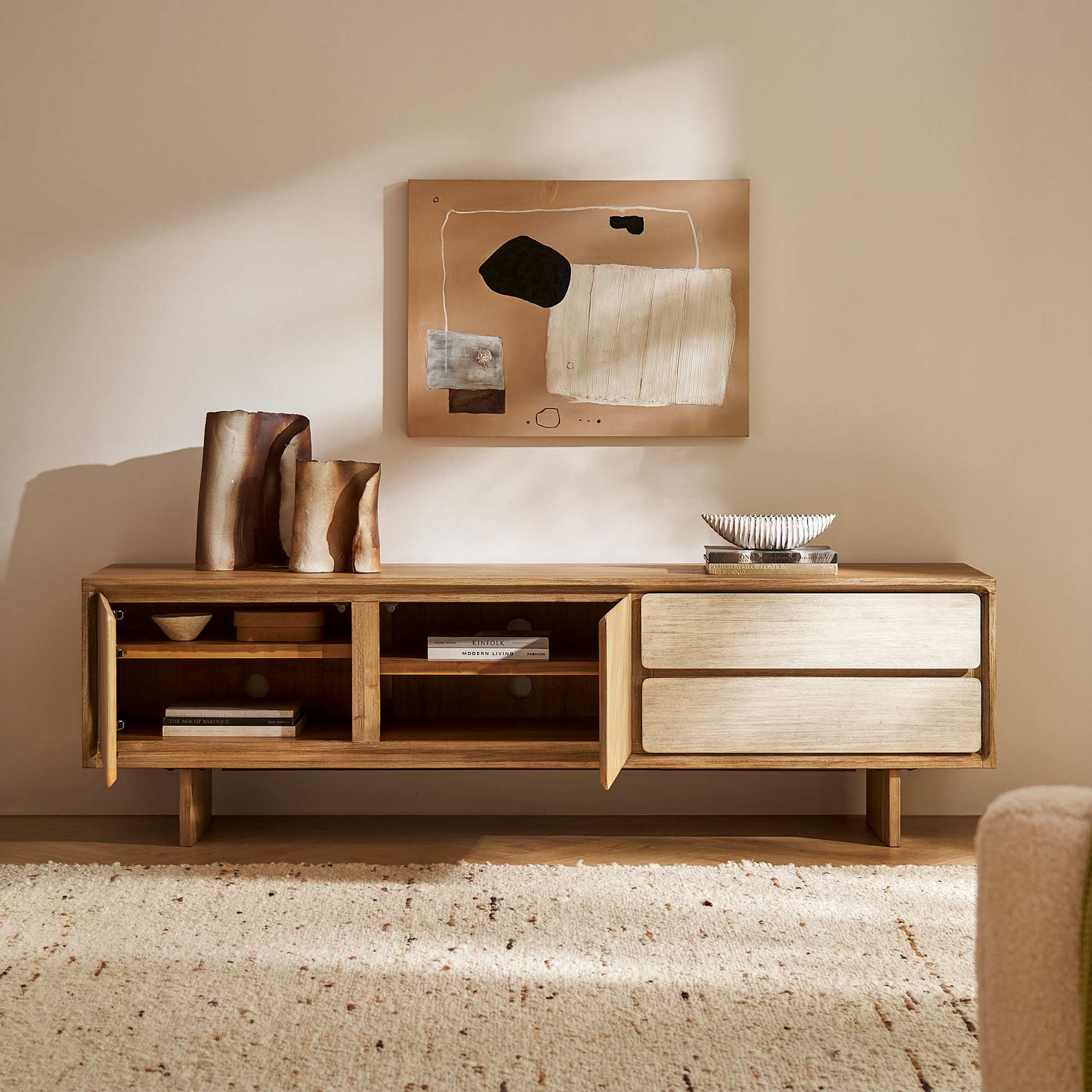 Casa TV Console 4