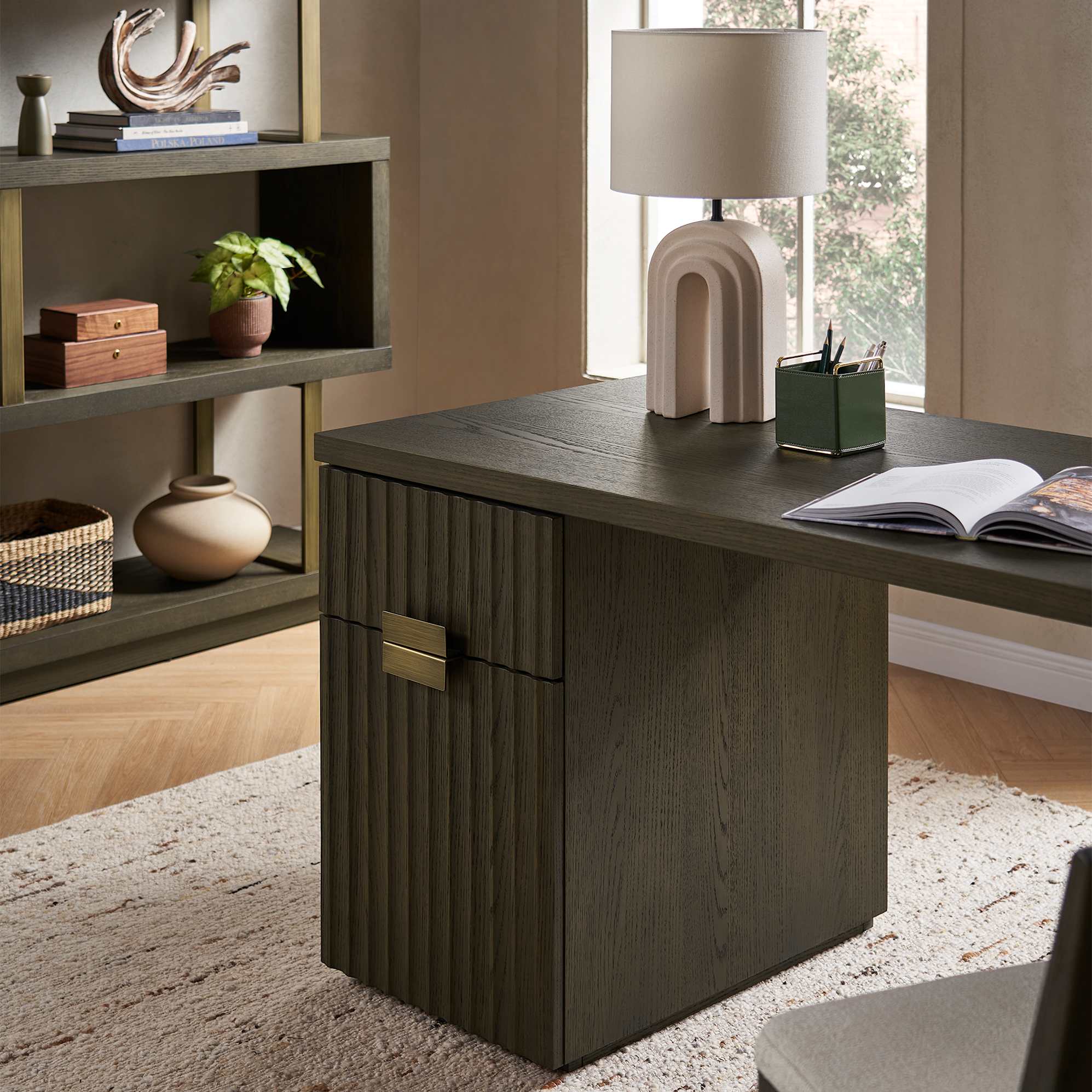 Sloane Desk with Pedestal 4