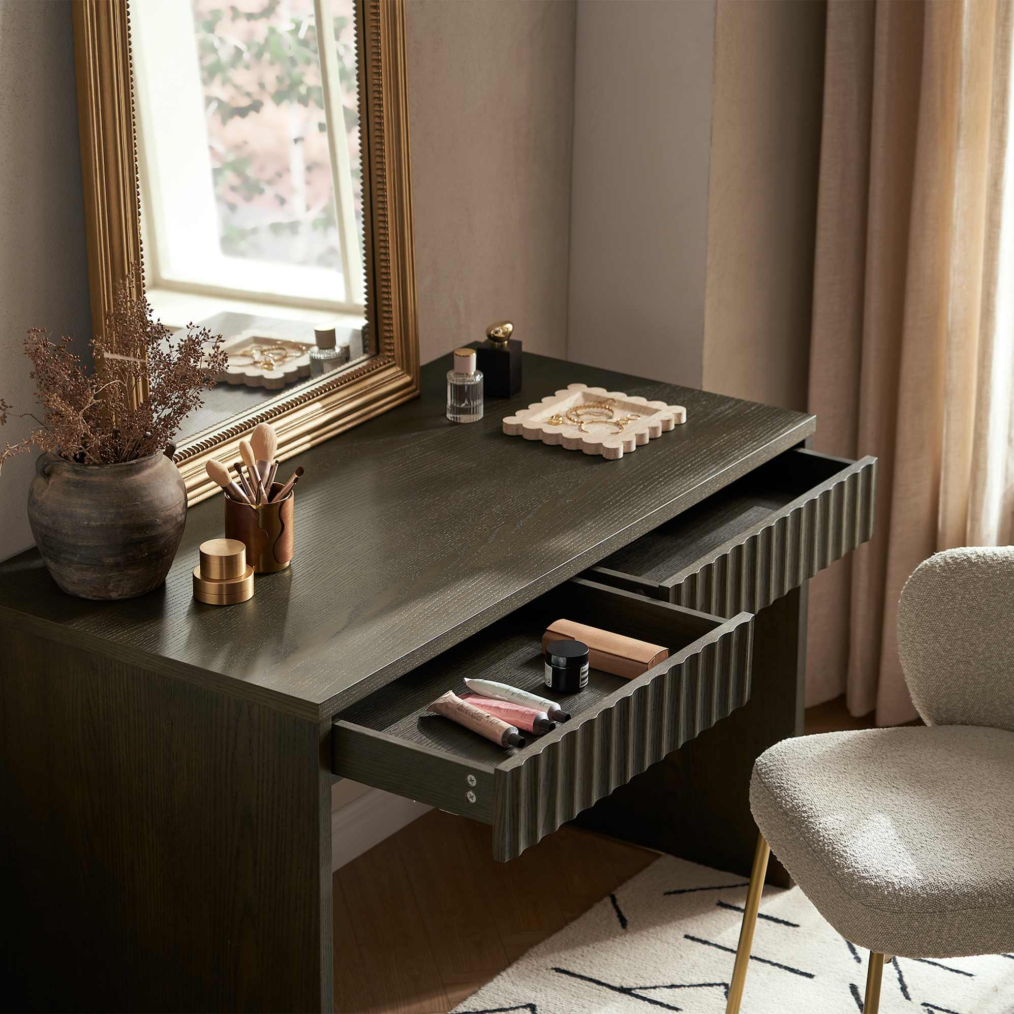 Sloane Desk with 2 Drawers 3