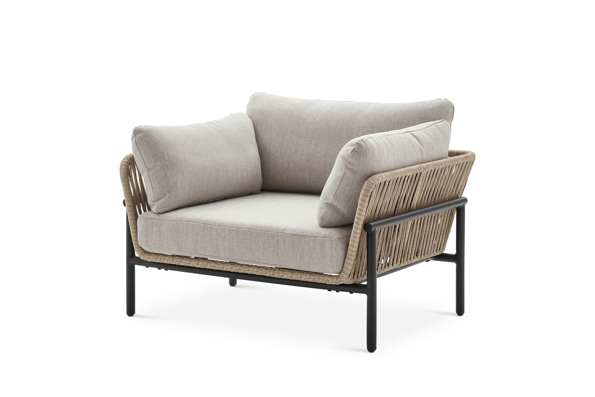 Sierra Outdoor Lounge Chair, Straw