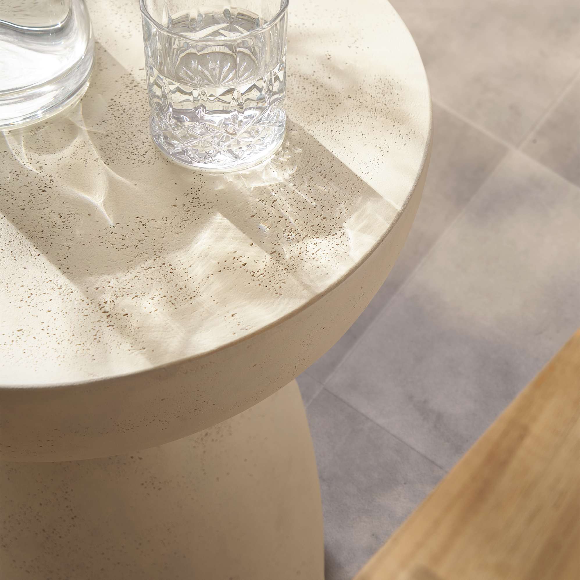 Guin Round Side Table 3