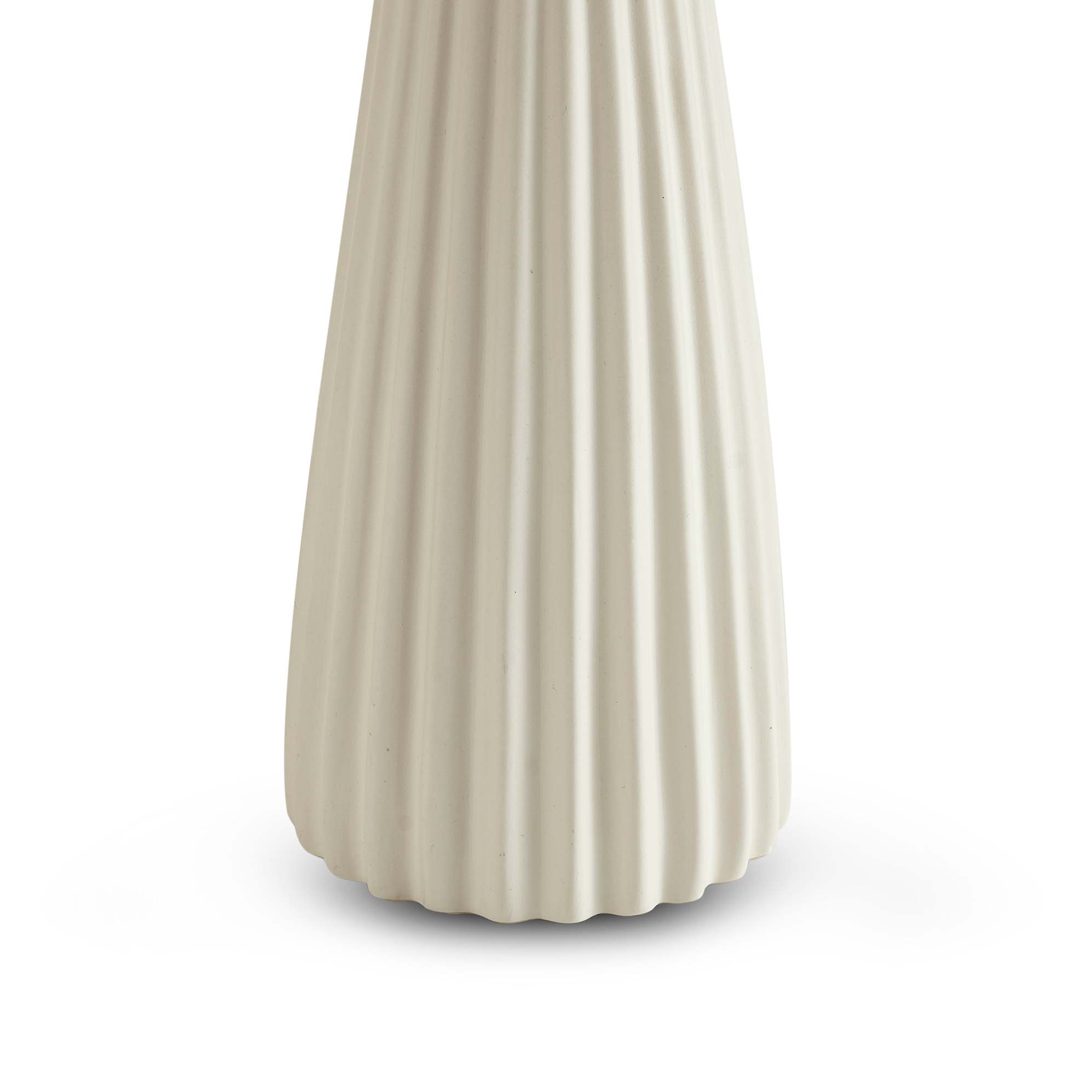 Alba Fluted Ceramic Table Lamp 7