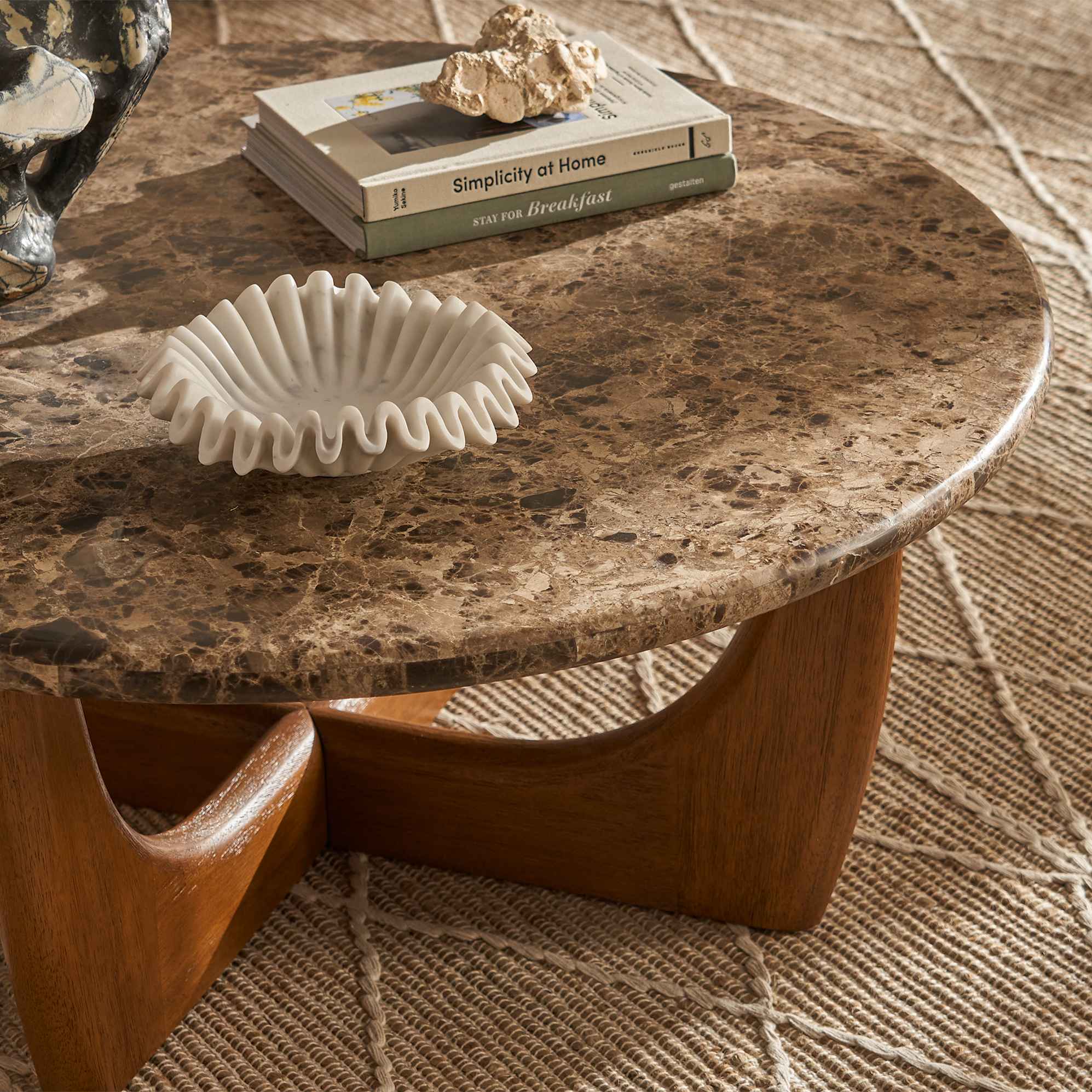 Elio Marble Round Coffee Table 3