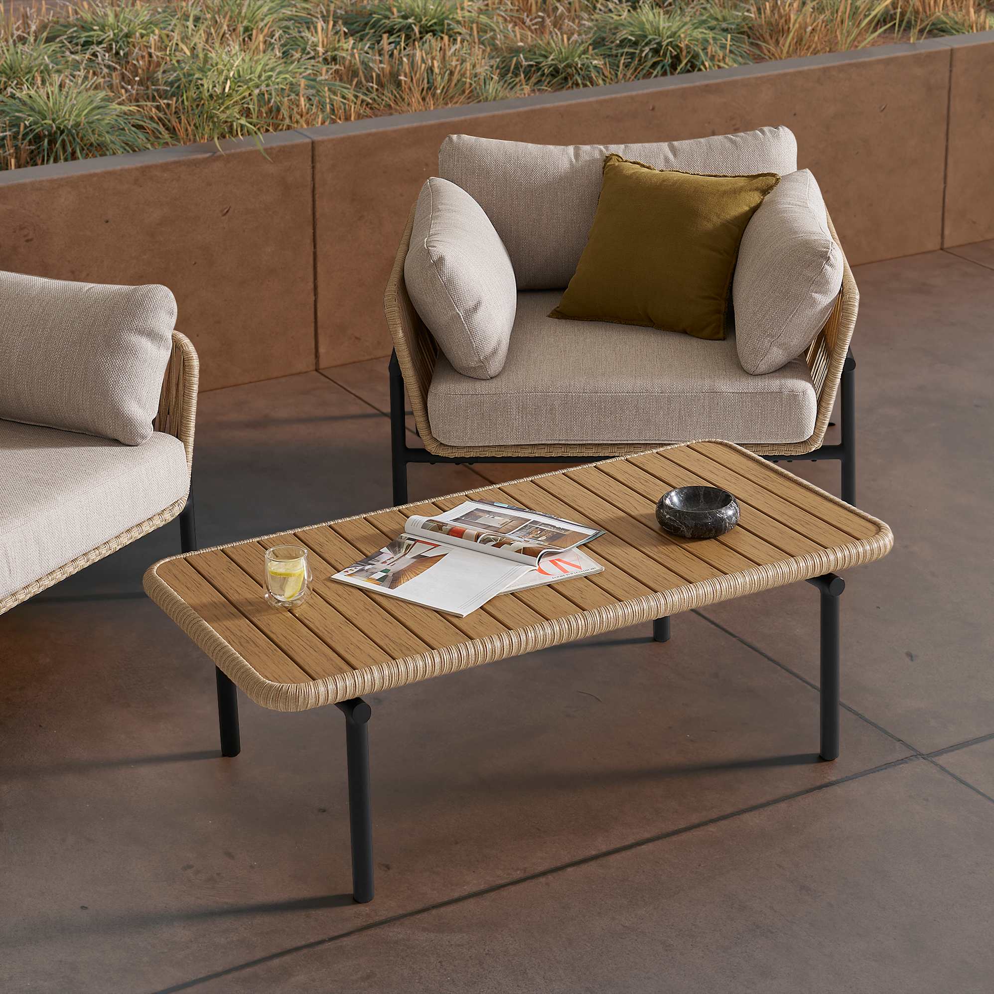Sierra Outdoor Coffee Table 0