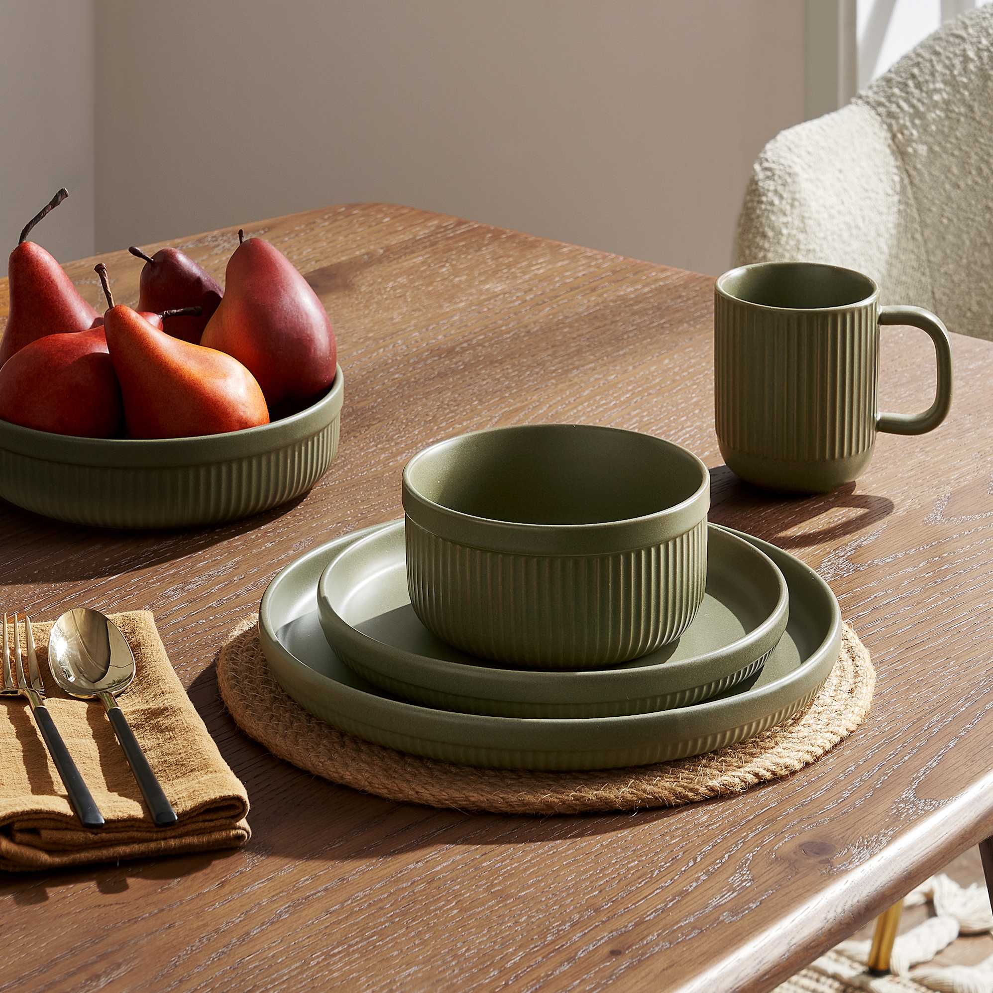 Evelyn 20-Piece Dinnerware Set 2