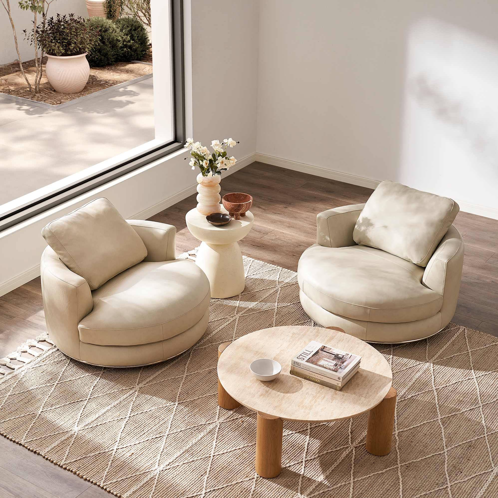 Hamilton Leather Round Swivel Armchair 3