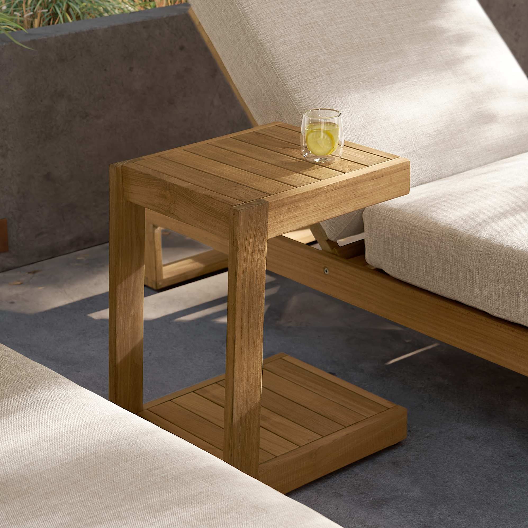 Rio Outdoor Teak C-Side Table 2