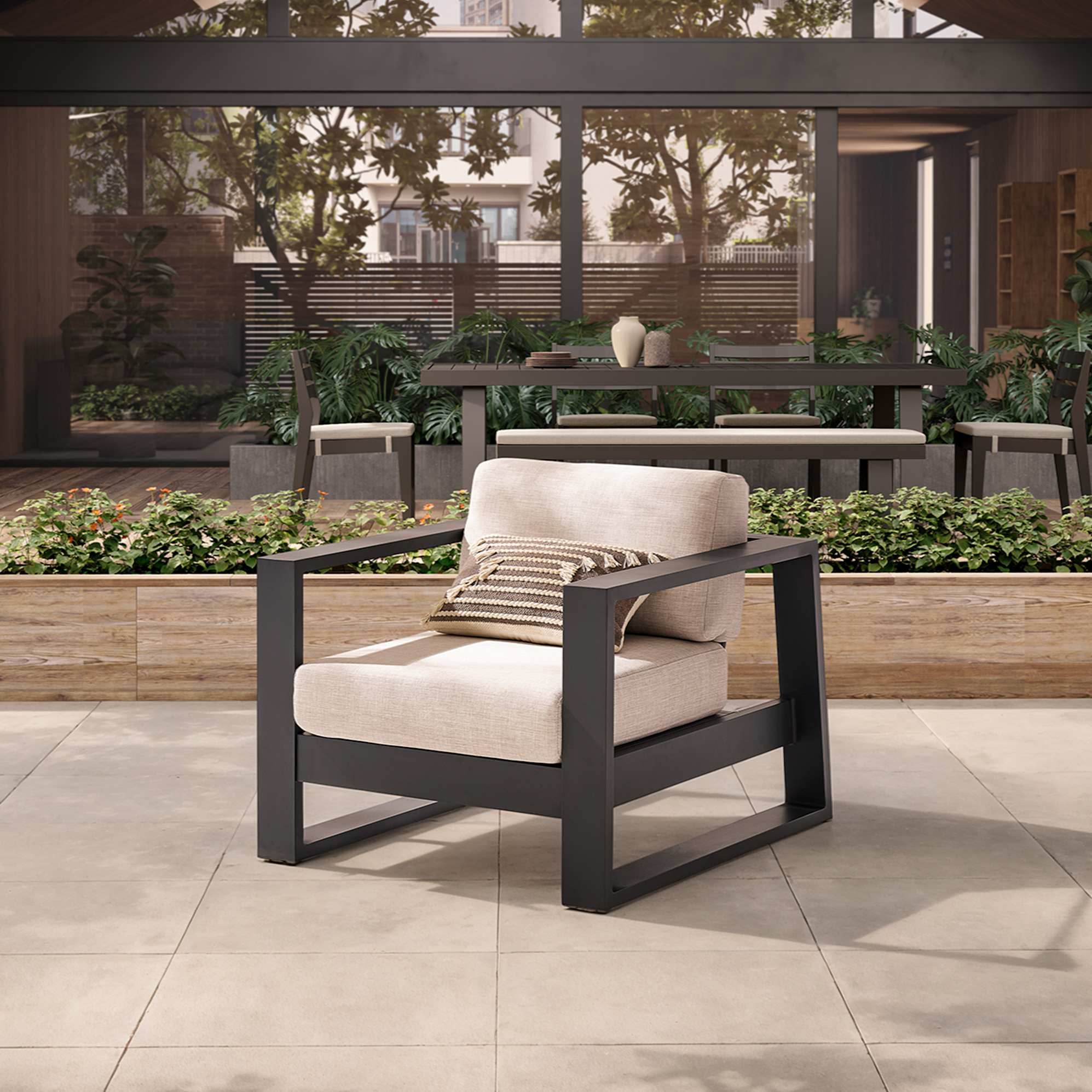 Rio Outdoor Lounge Chair 3