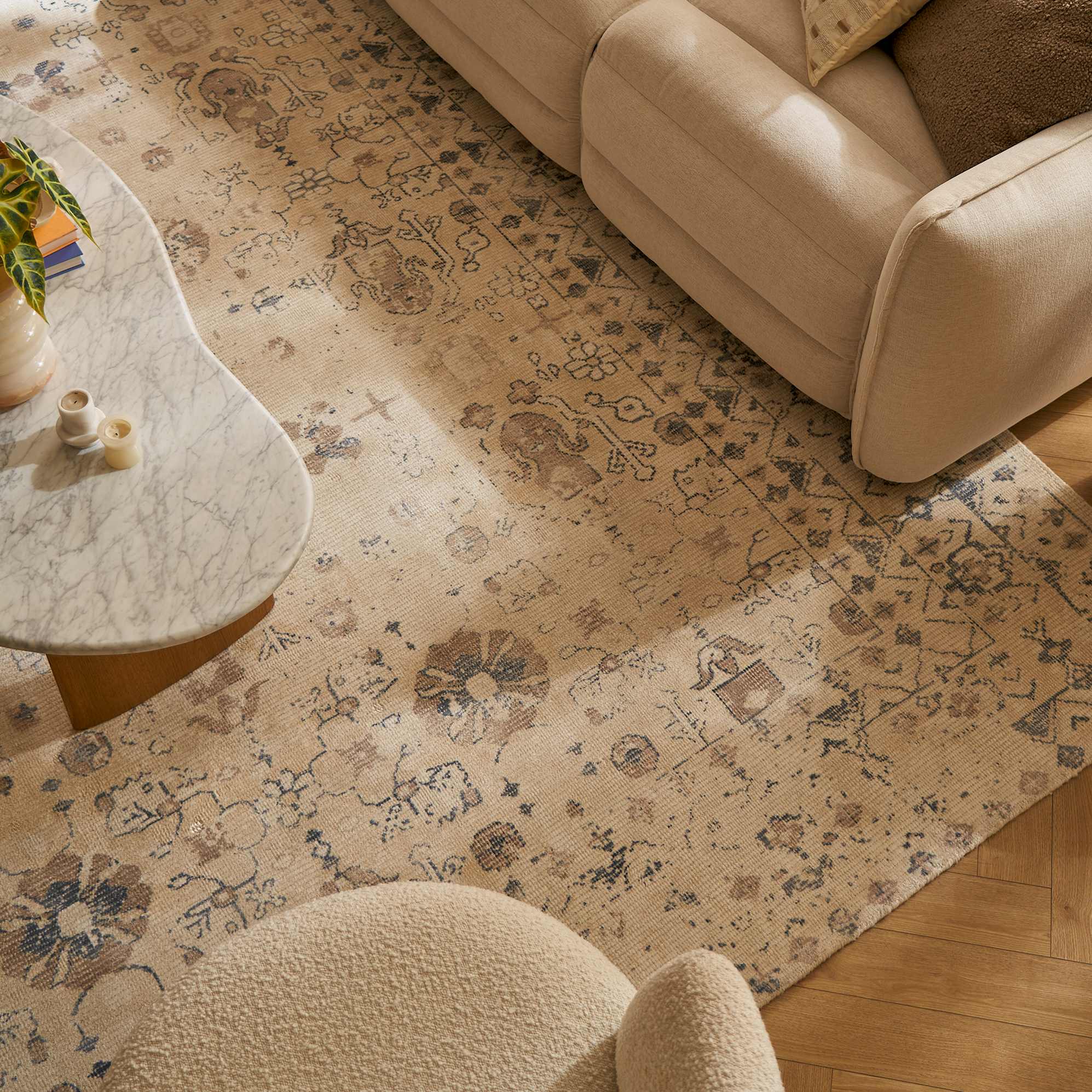 Erol Area Rug, Ivory, 153 x 244cm lifestyle
