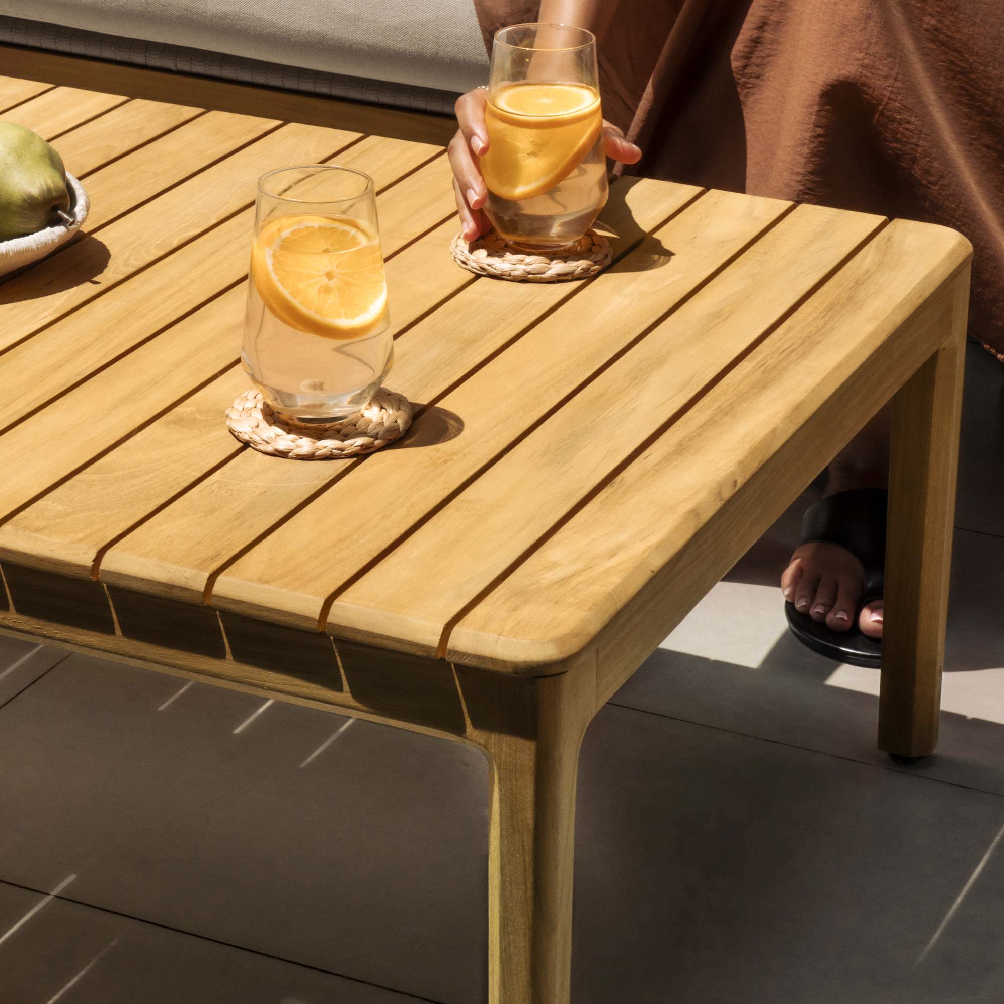 Isla Outdoor Rectangular Coffee Table 4