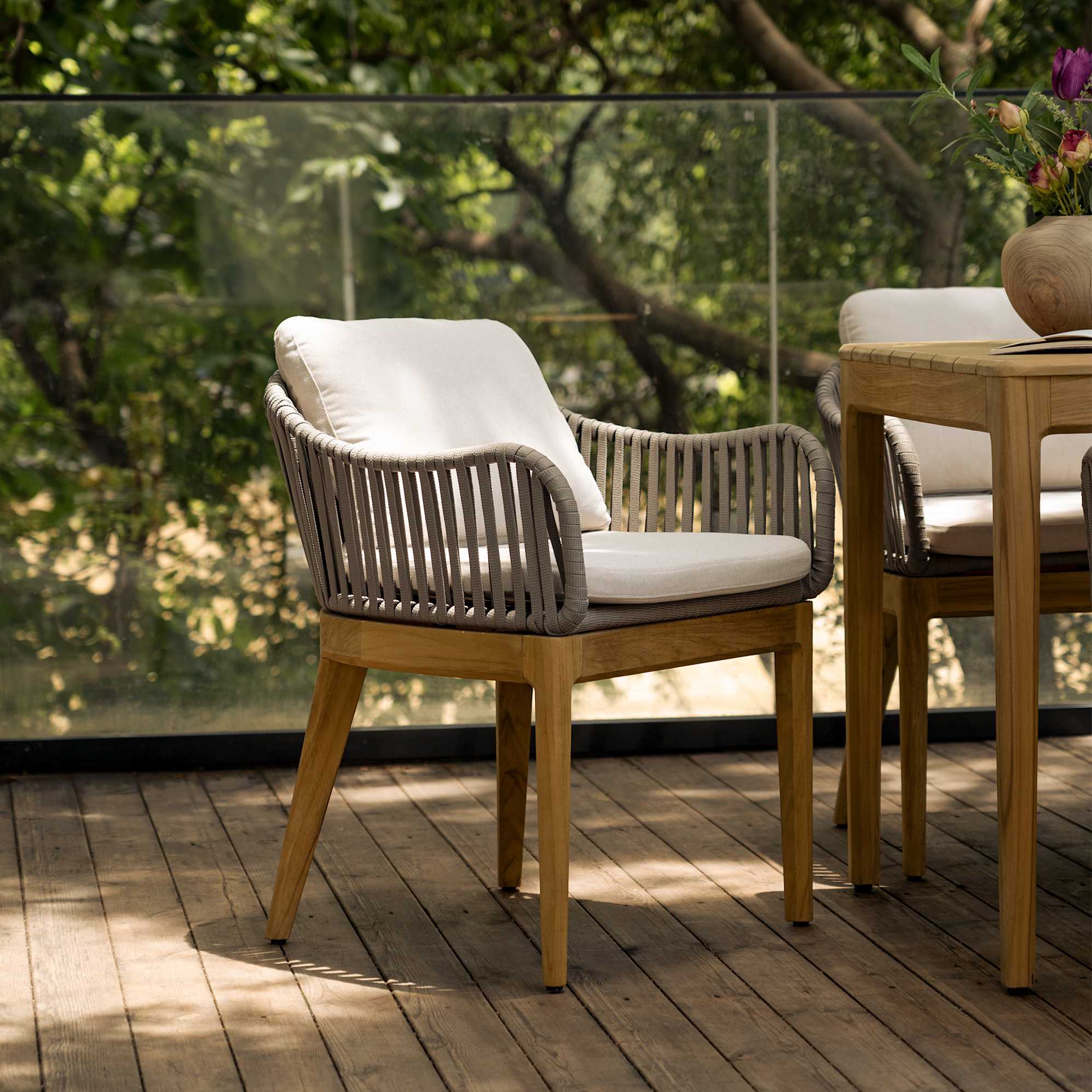 Isla Outdoor Dining Set for 4-6 4