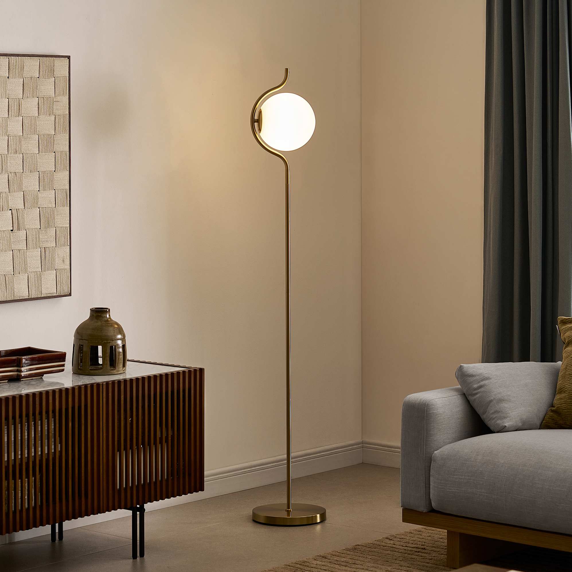 Cedric Floor Lamp lifestyle