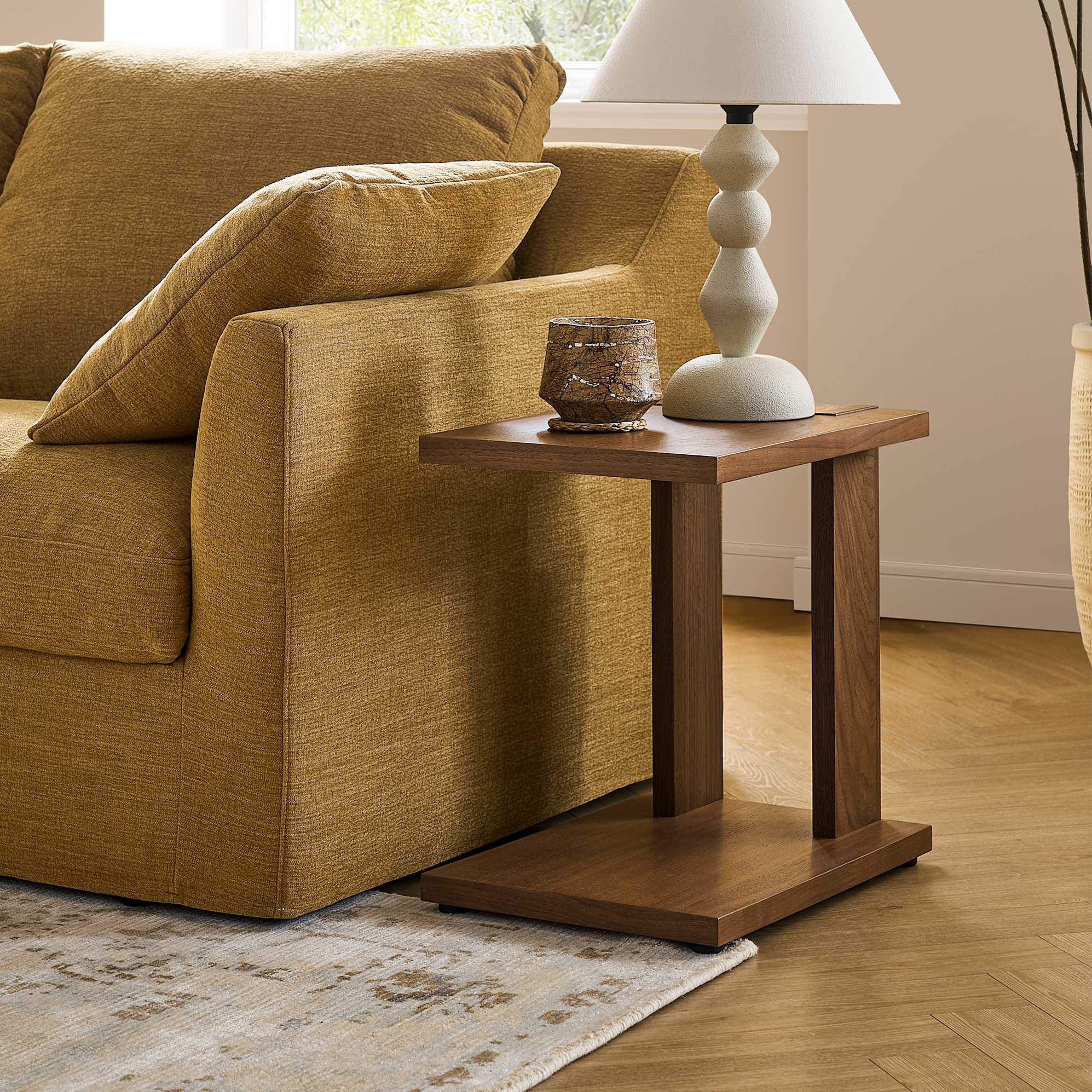 Mori C-Side Table, Walnut lifestyle