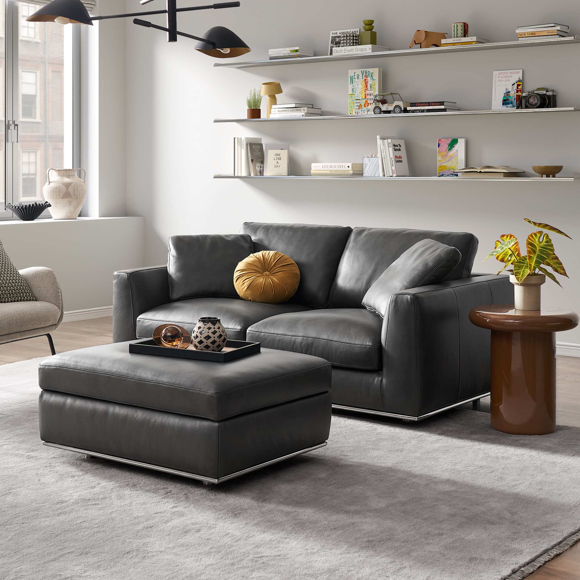 Hamilton Leather 2 Seater Sofa 2
