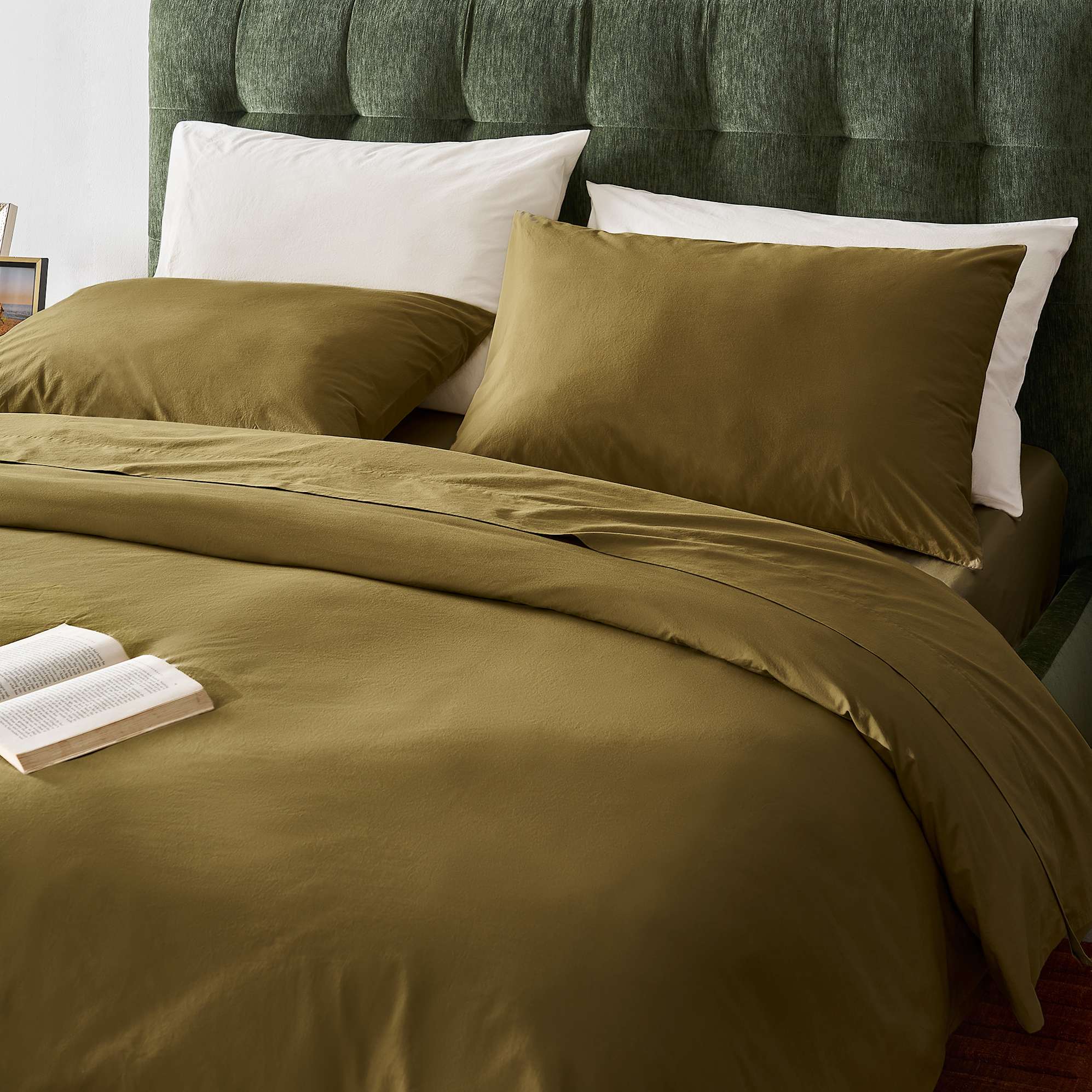 Classic Cotton Percale Queen Quilt Cover & Pillowcase Set, Olive lifestyle