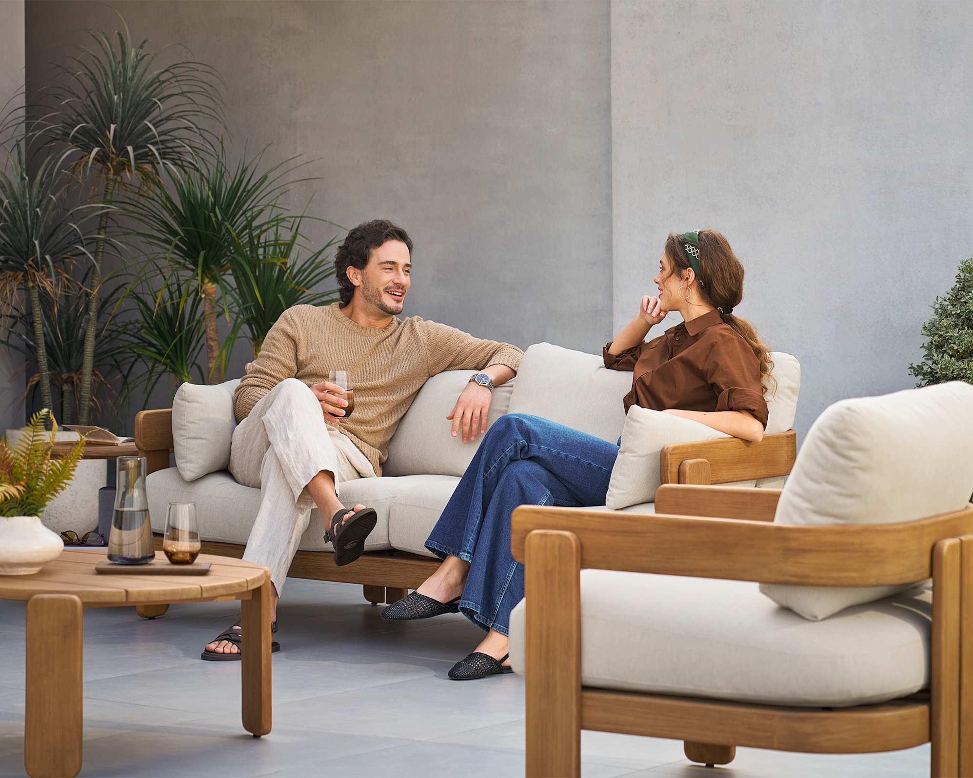 Eden Outdoor Round Coffee Table 4