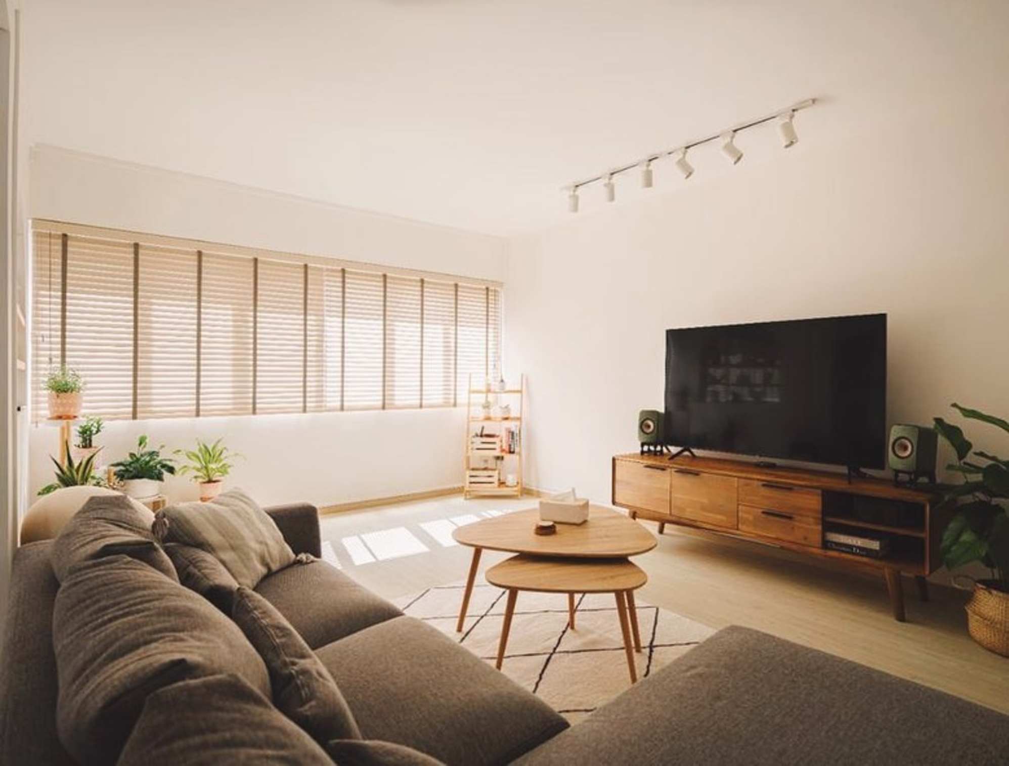 Instagram post by @loveforourhome - 2910