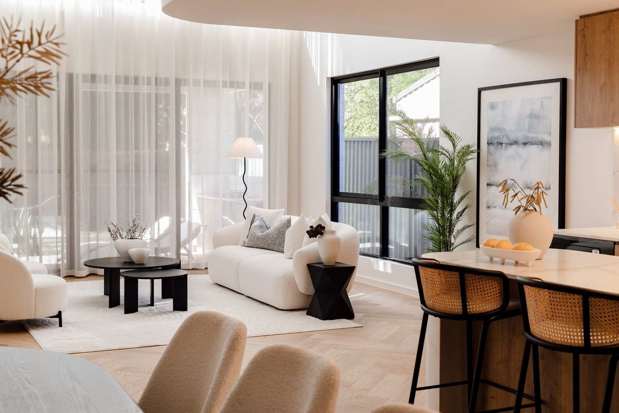 Instagram post by @lnmliving - 4308