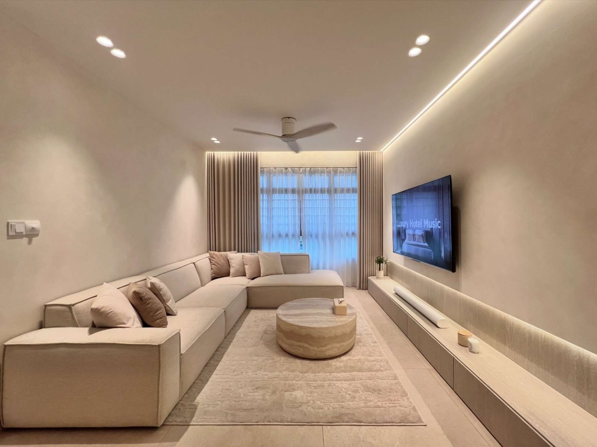 Instagram post by @zaktoh - 6381