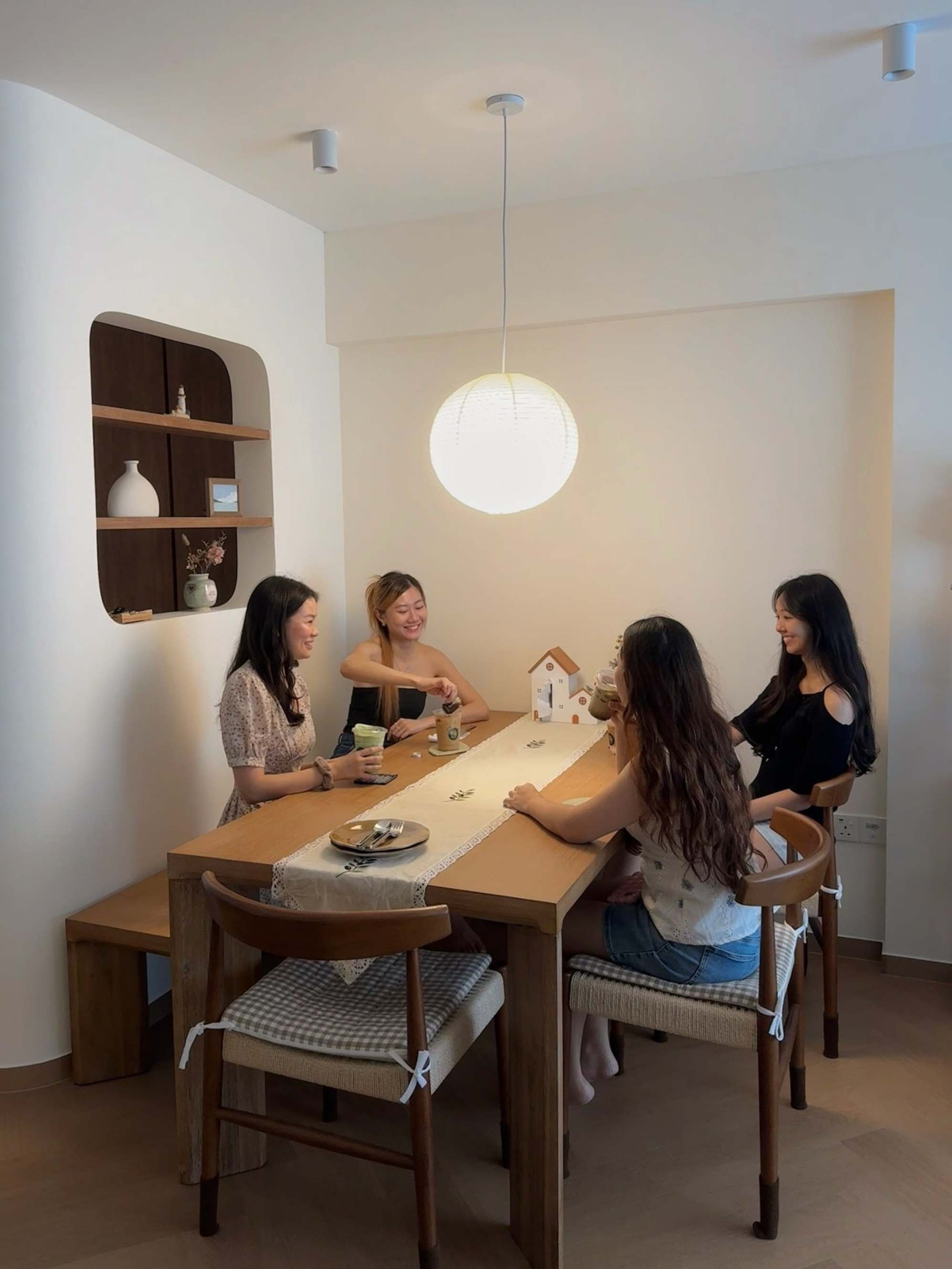 Seb Dining Table Set for 4-6