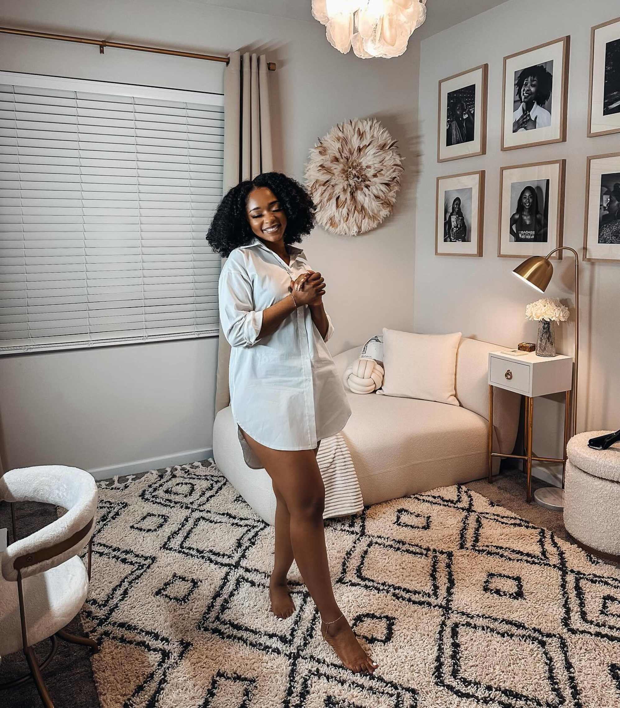Instagram post by @leslielatrice - 7368