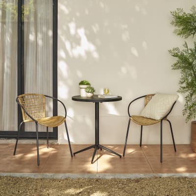Outdoor patio table and 2 chairs top