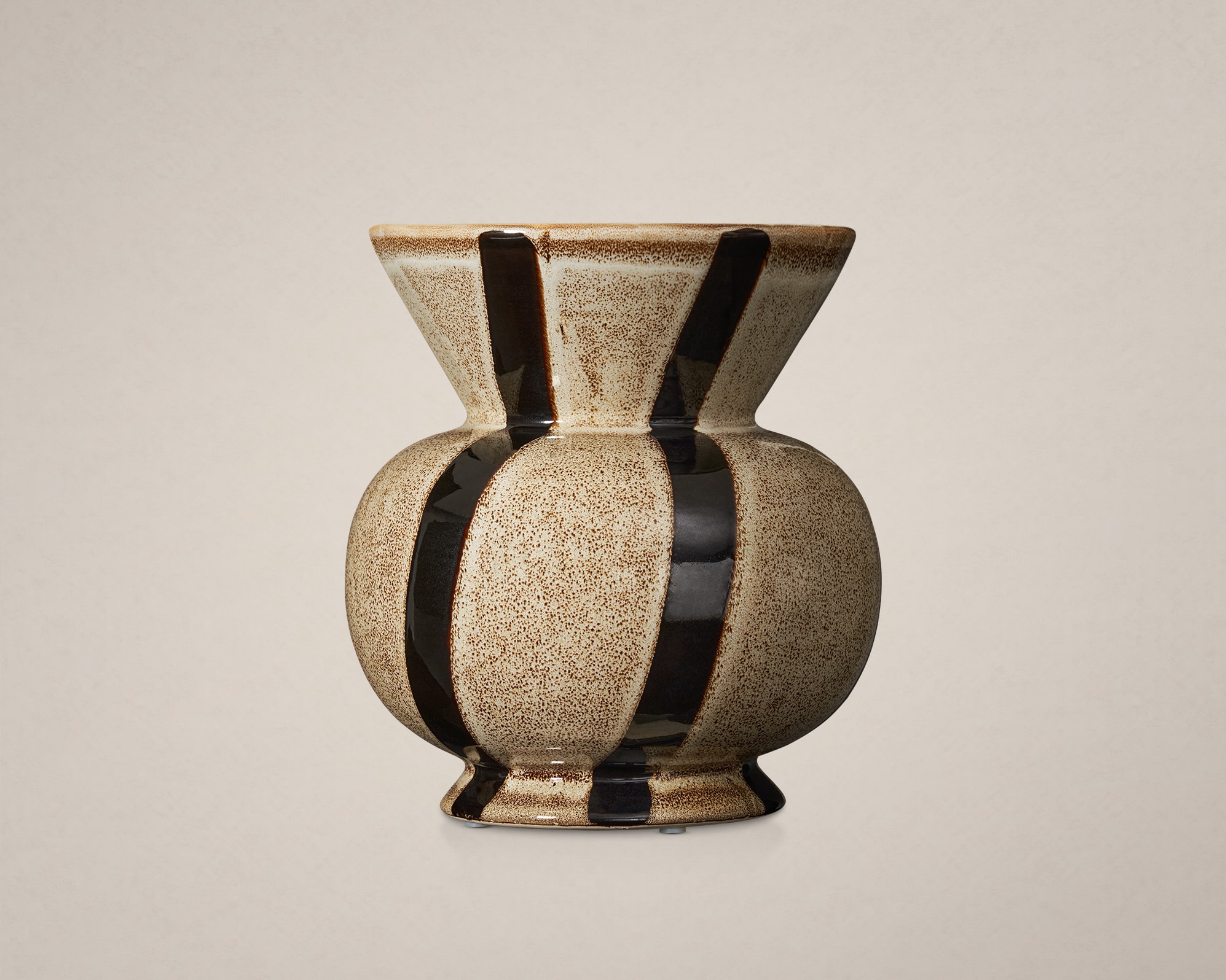 Clyra Ceramic Bulbous Vase 3